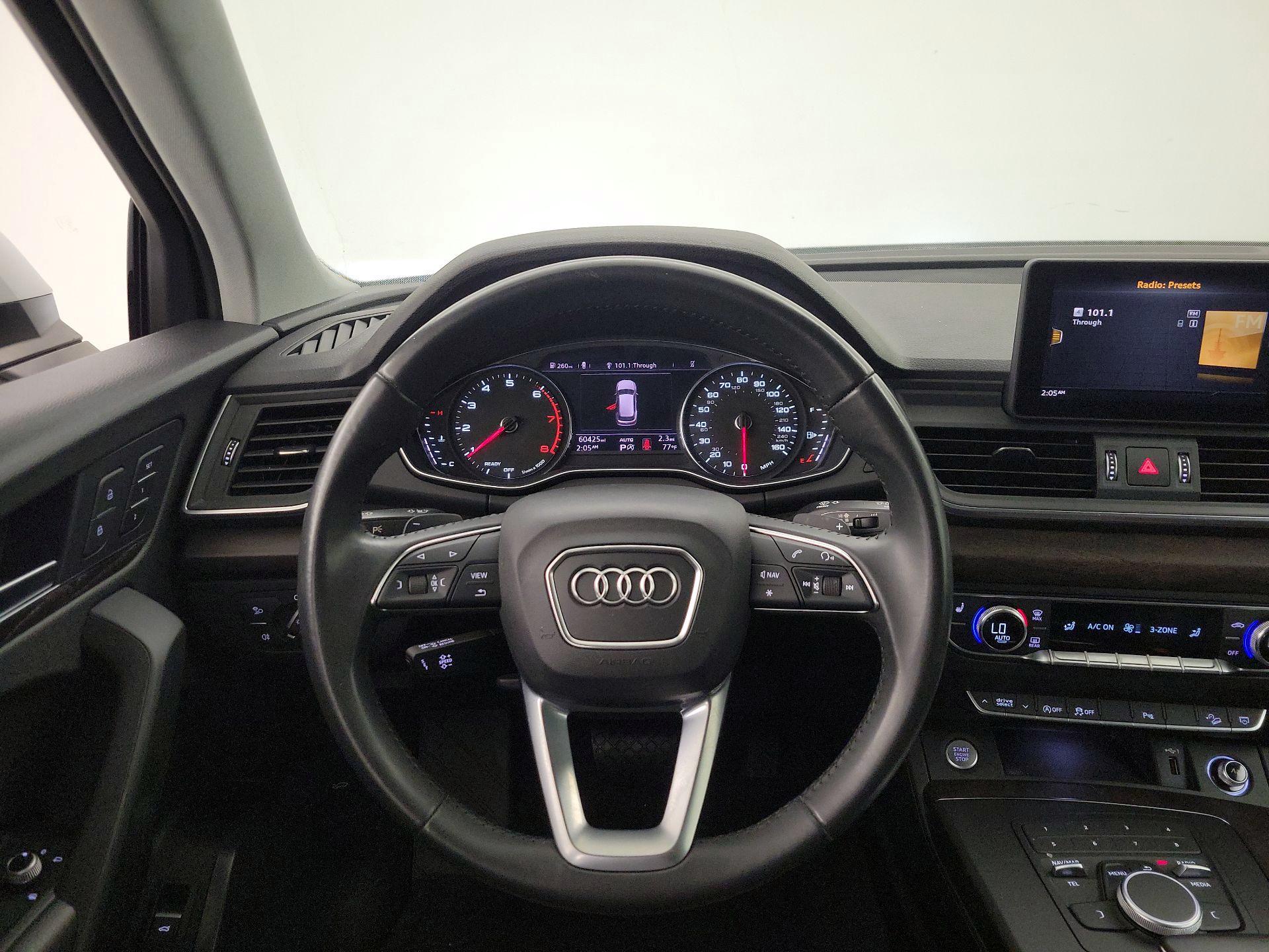 Thumbnail: 2020 Audi Q5 - 10