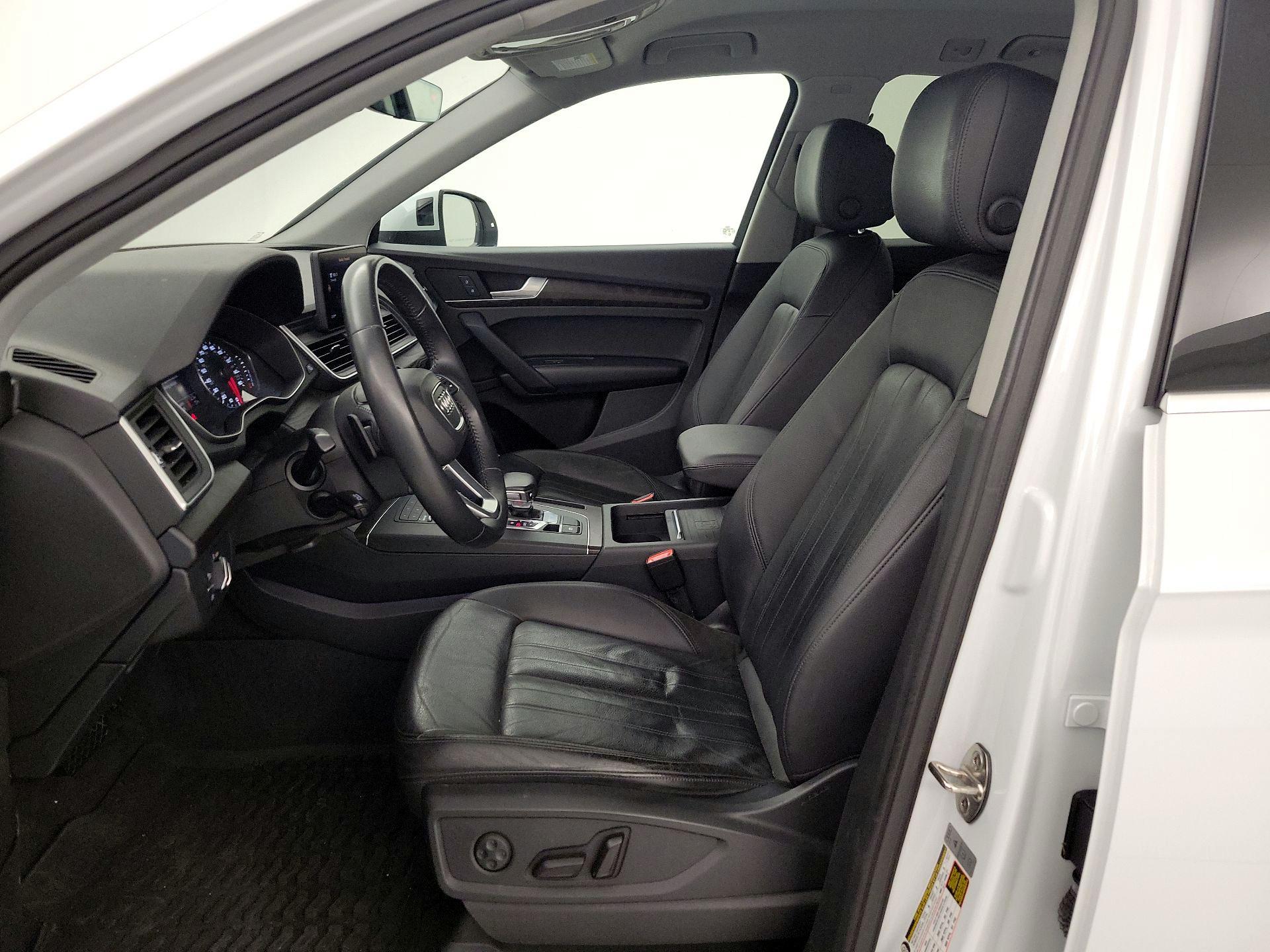 Thumbnail: 2020 Audi Q5 - 11