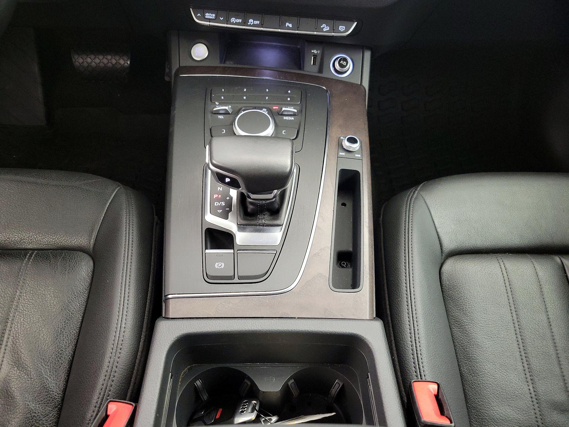Thumbnail: 2020 Audi Q5 - 17
