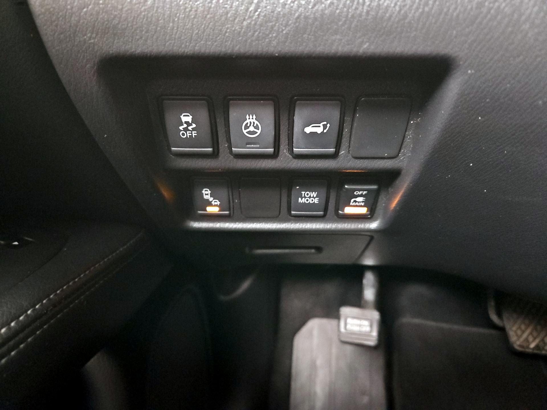 Thumbnail: 2019 Nissan Pathfinder - 13