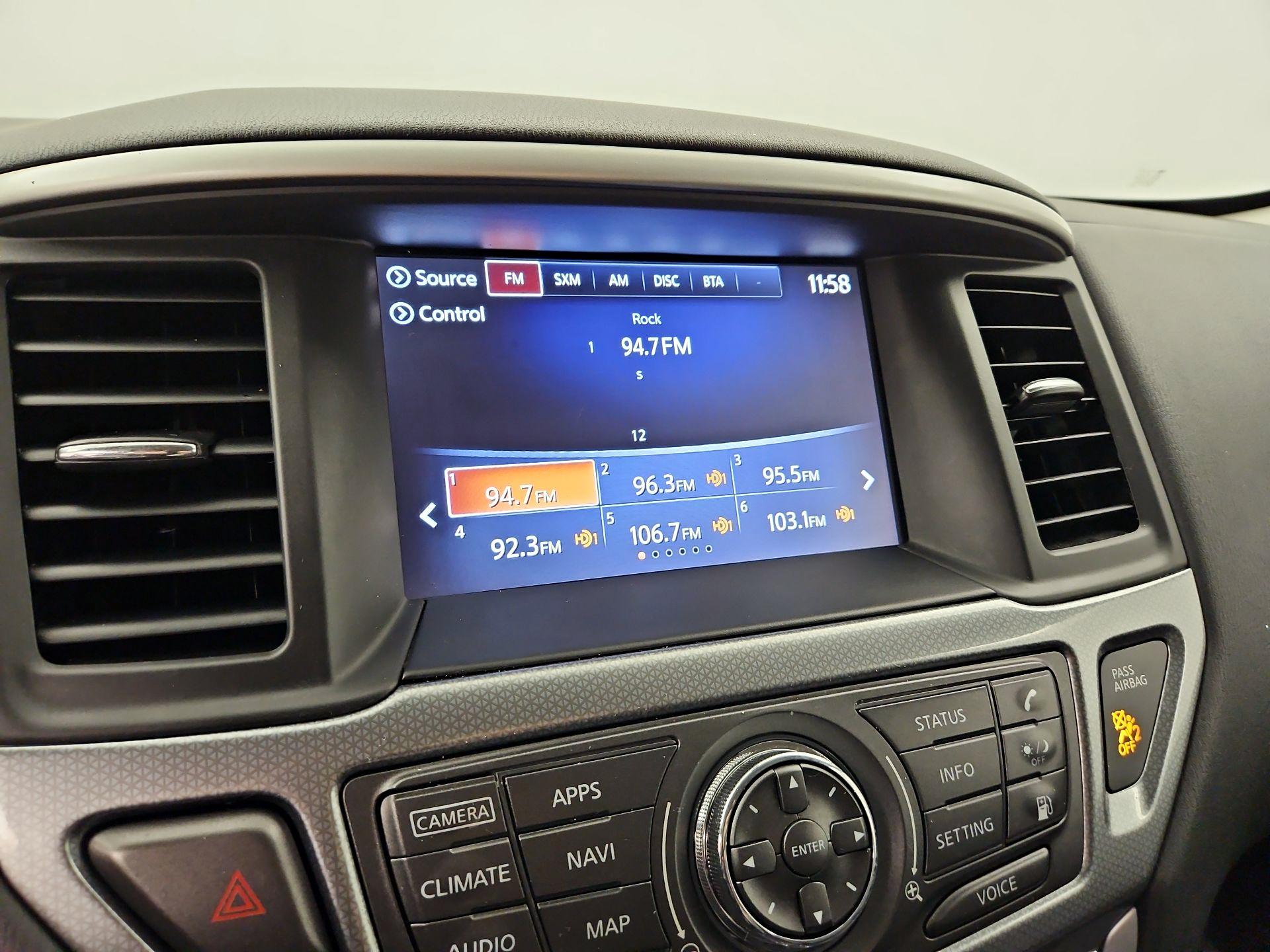 Thumbnail: 2019 Nissan Pathfinder - 16