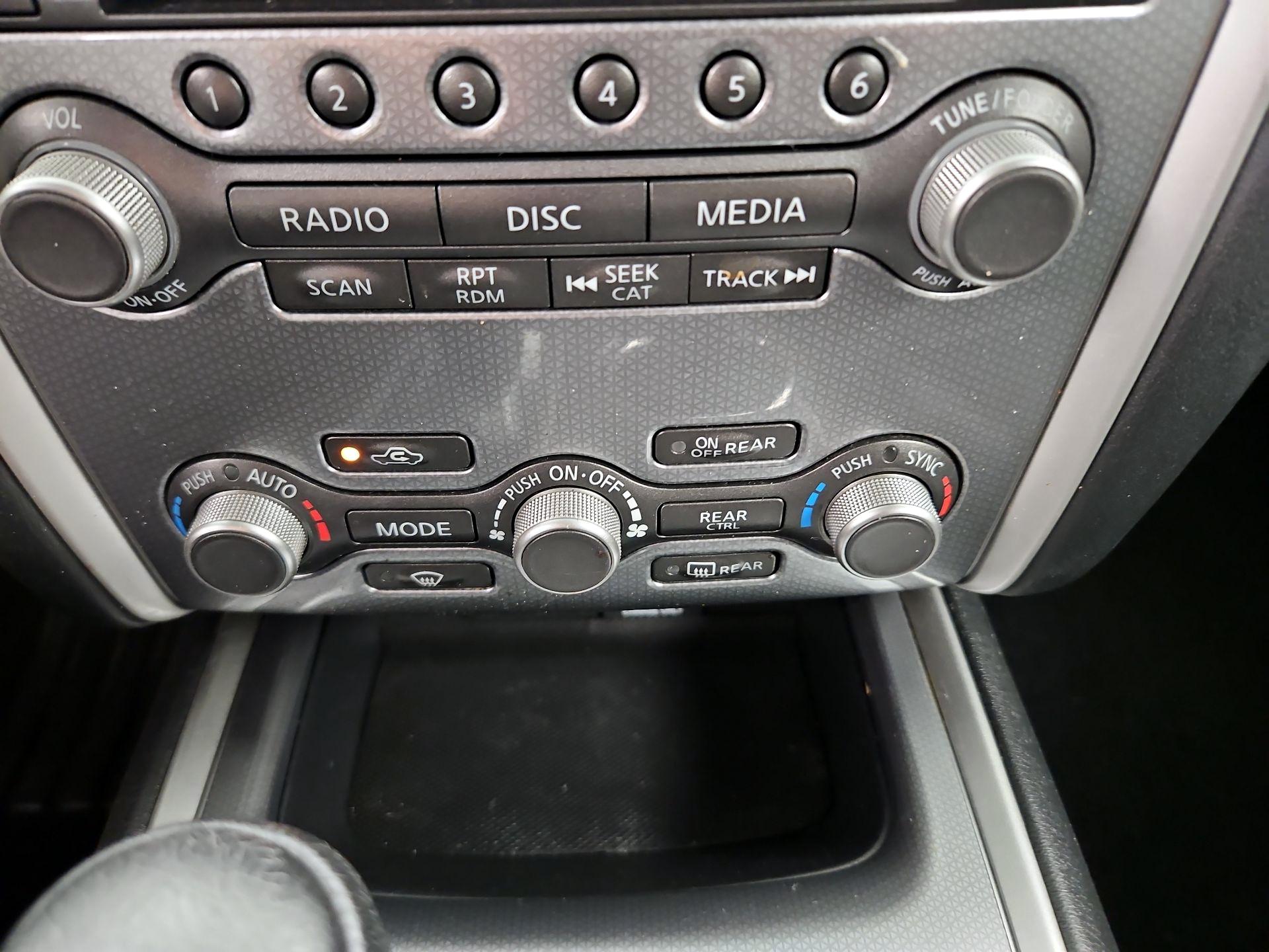 Thumbnail: 2019 Nissan Pathfinder - 17