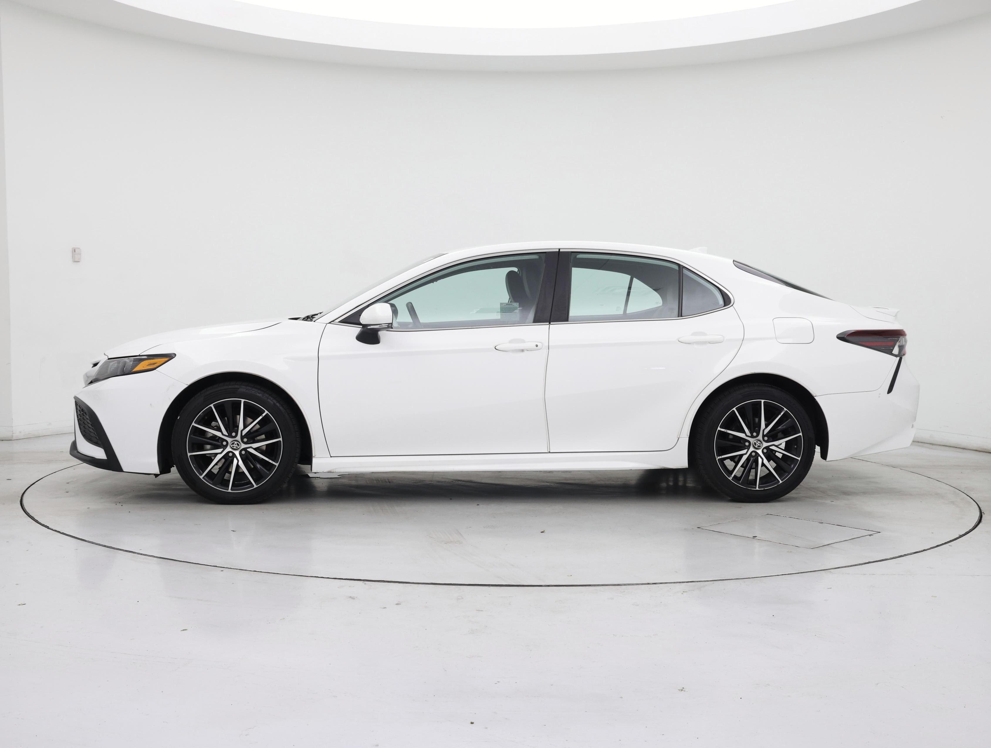 Thumbnail: 2023 Toyota Camry - 3
