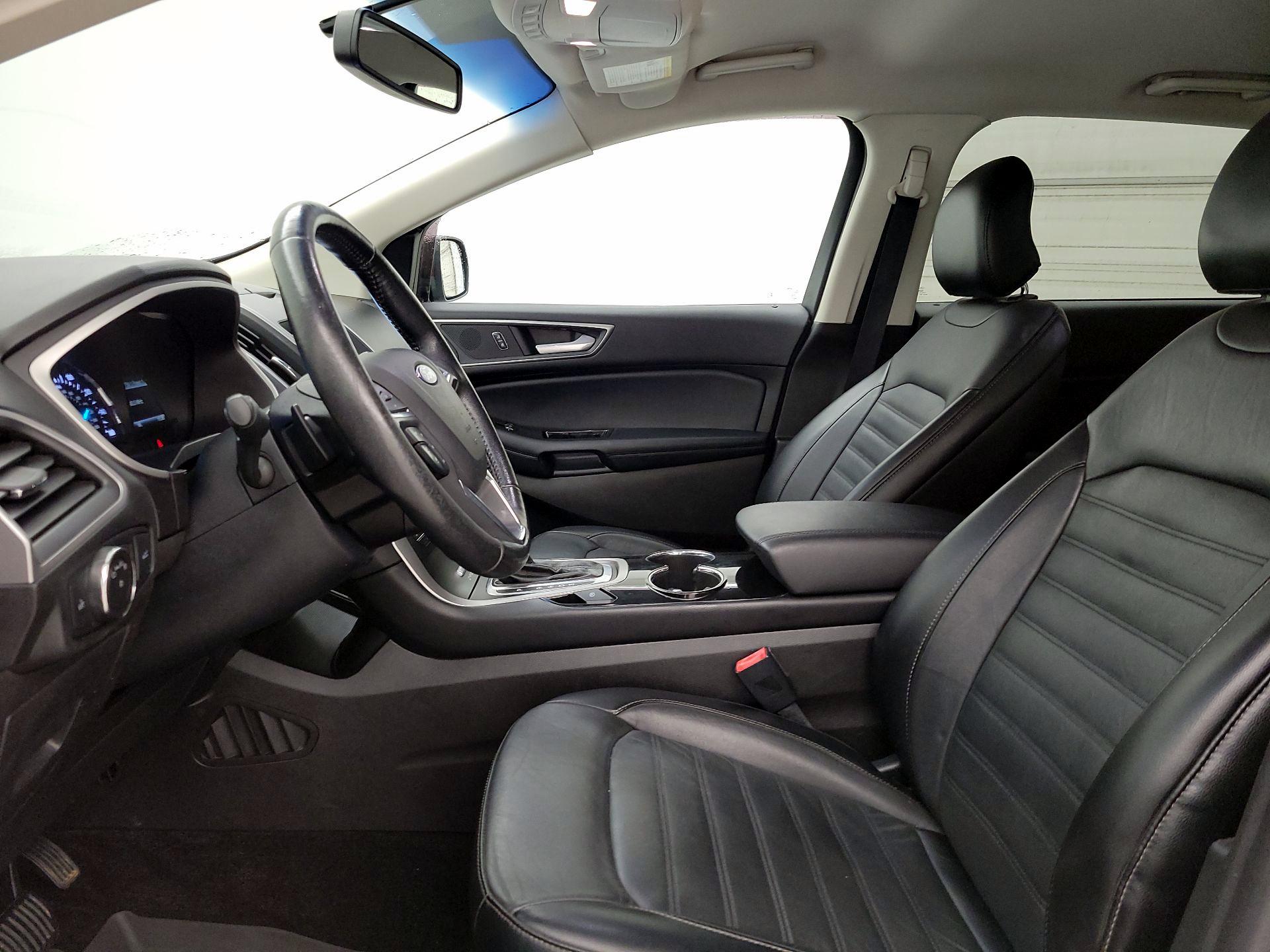 Thumbnail: 2017 Ford Edge - 11