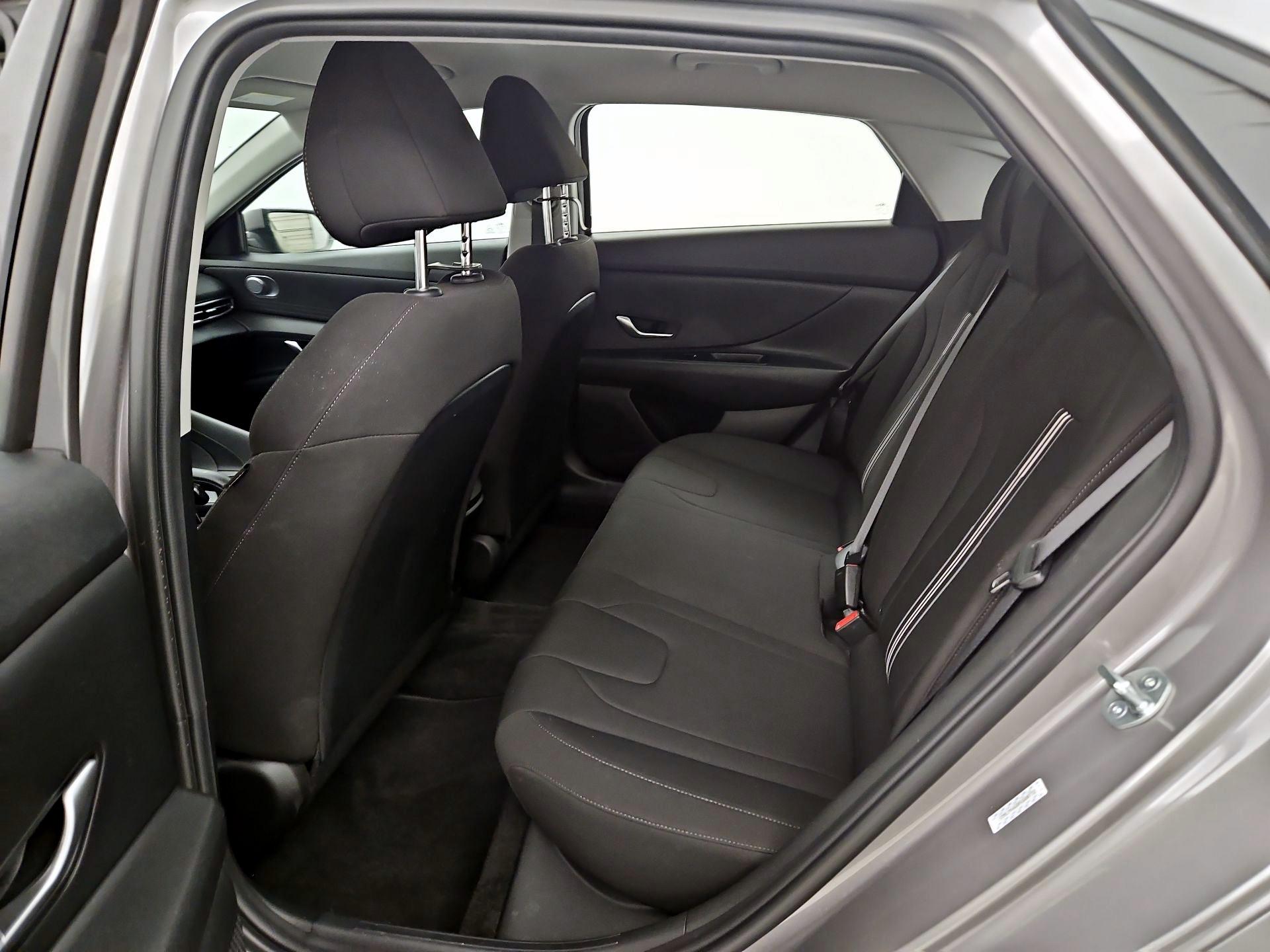 Thumbnail: 2023 Hyundai Elantra - 19