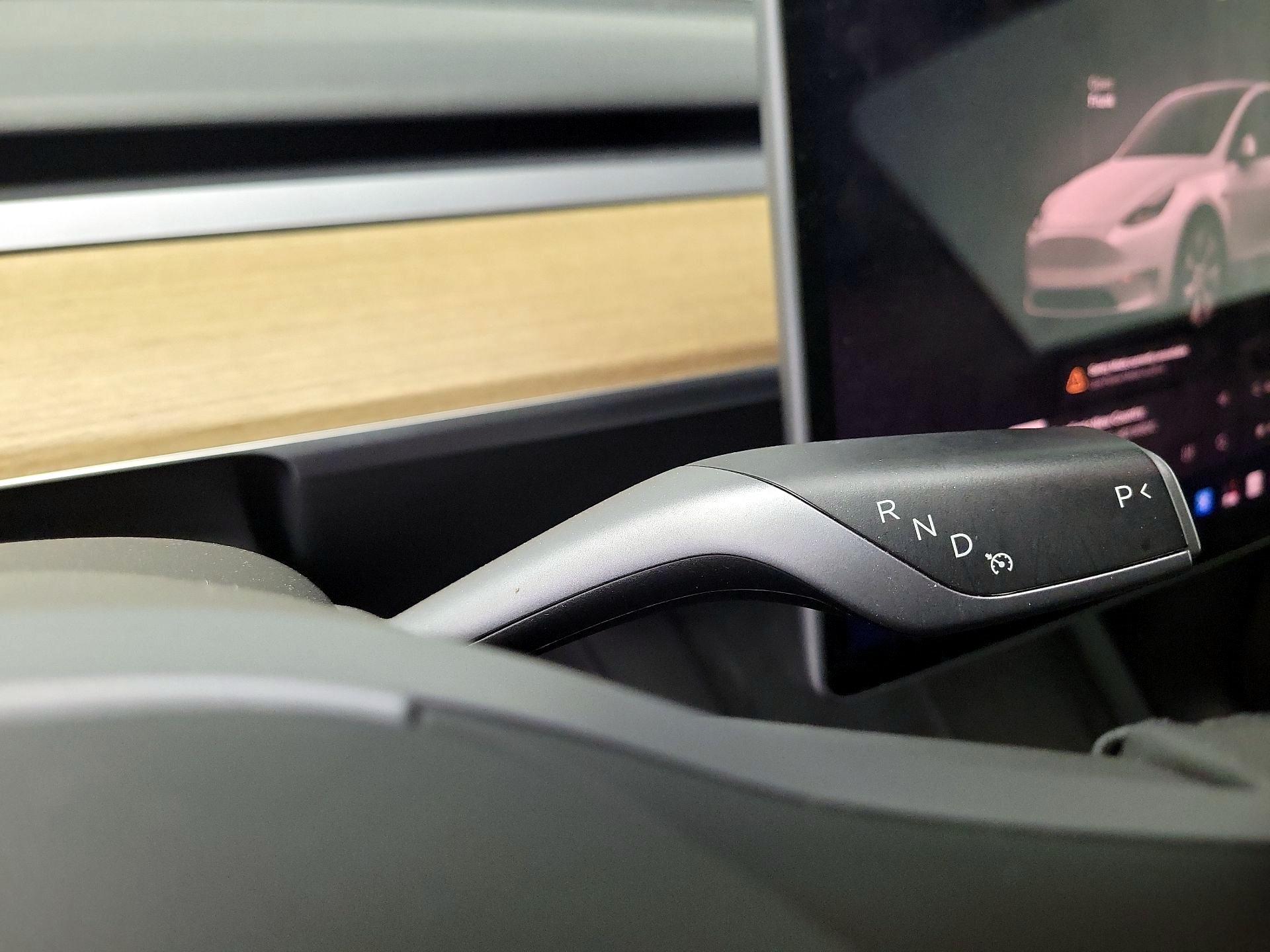 Thumbnail: 2023 Tesla Model Y - 17