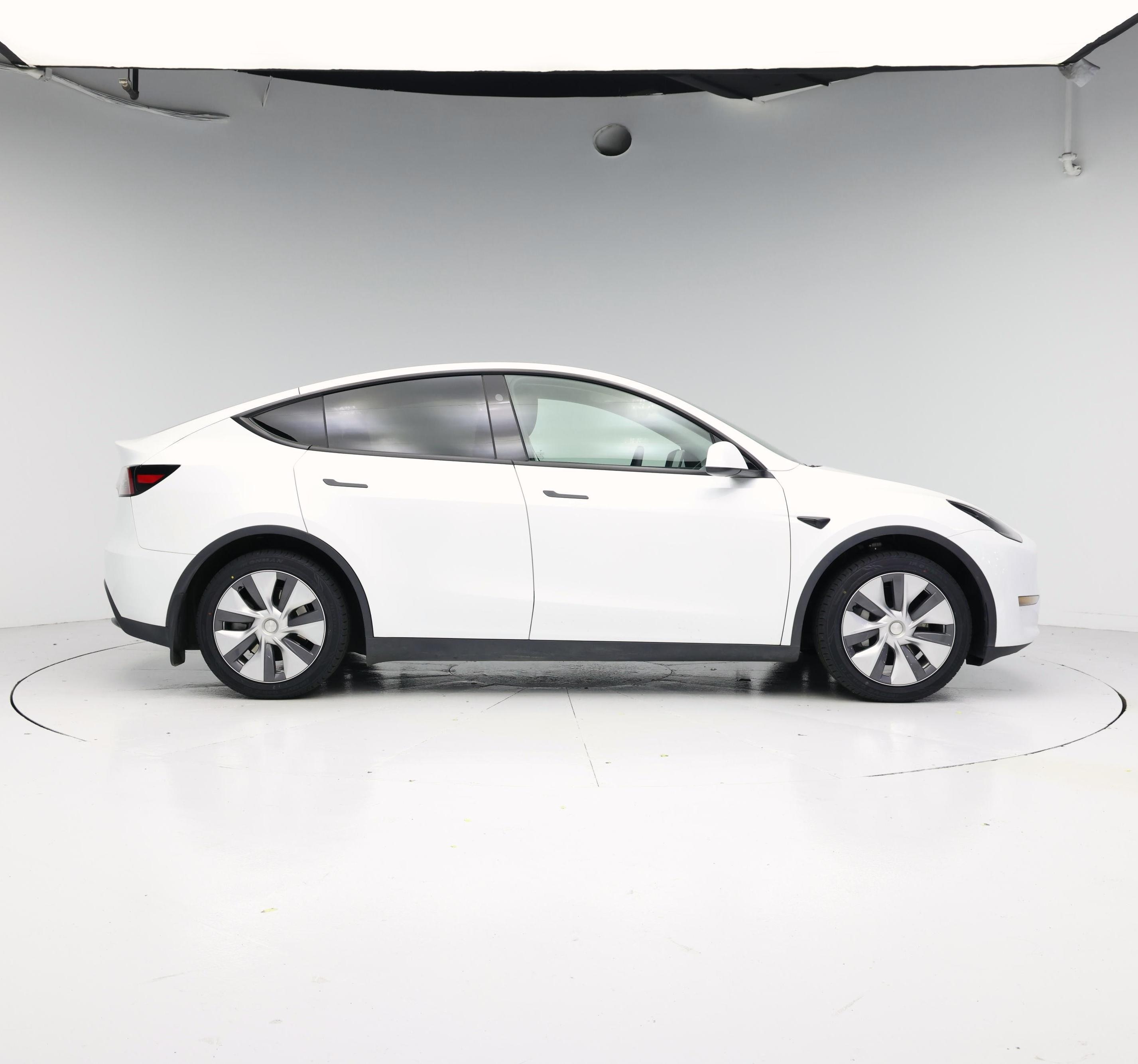 Thumbnail: 2023 Tesla Model Y - 7