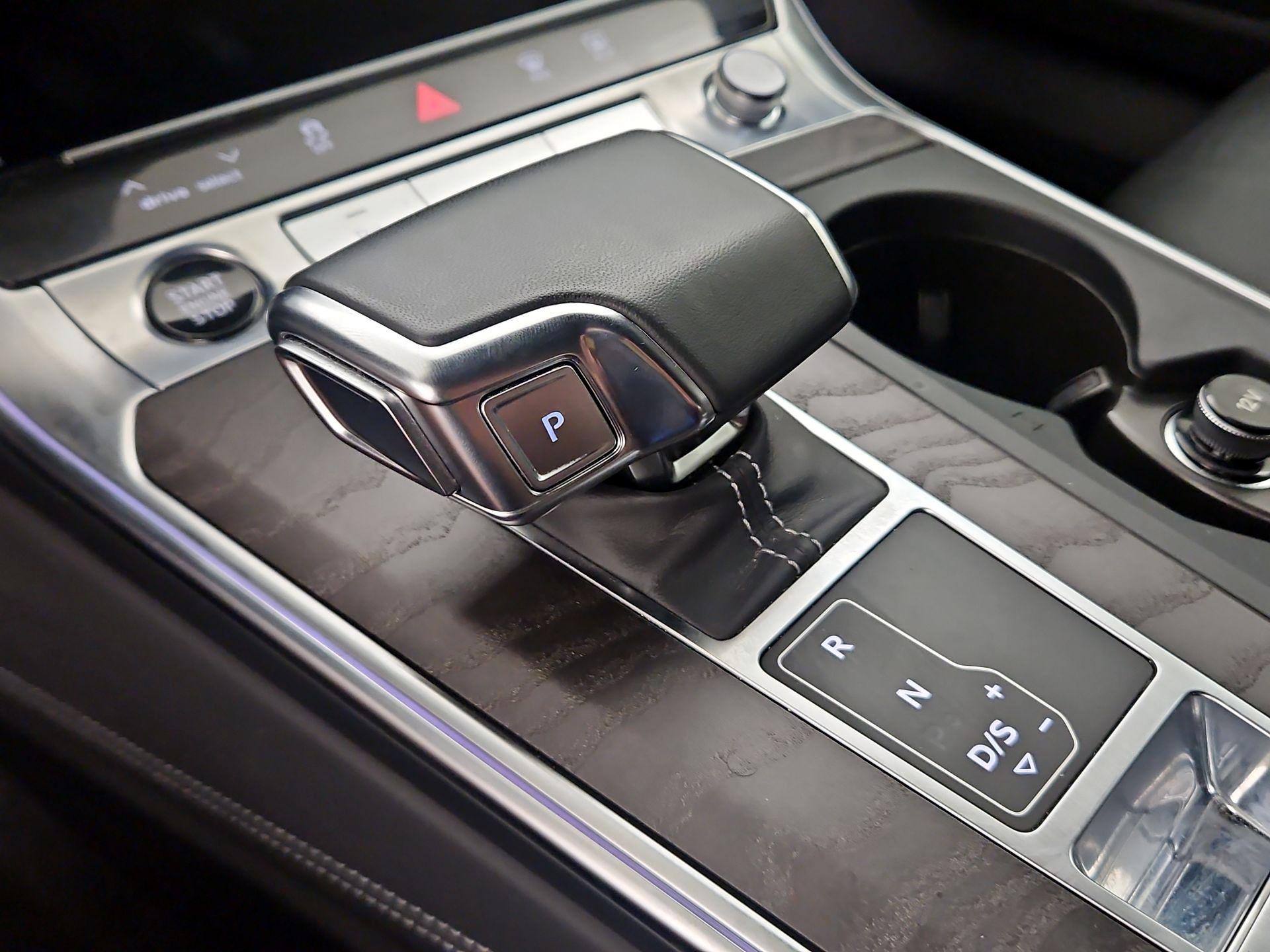 Thumbnail: 2022 Audi A6 - 18