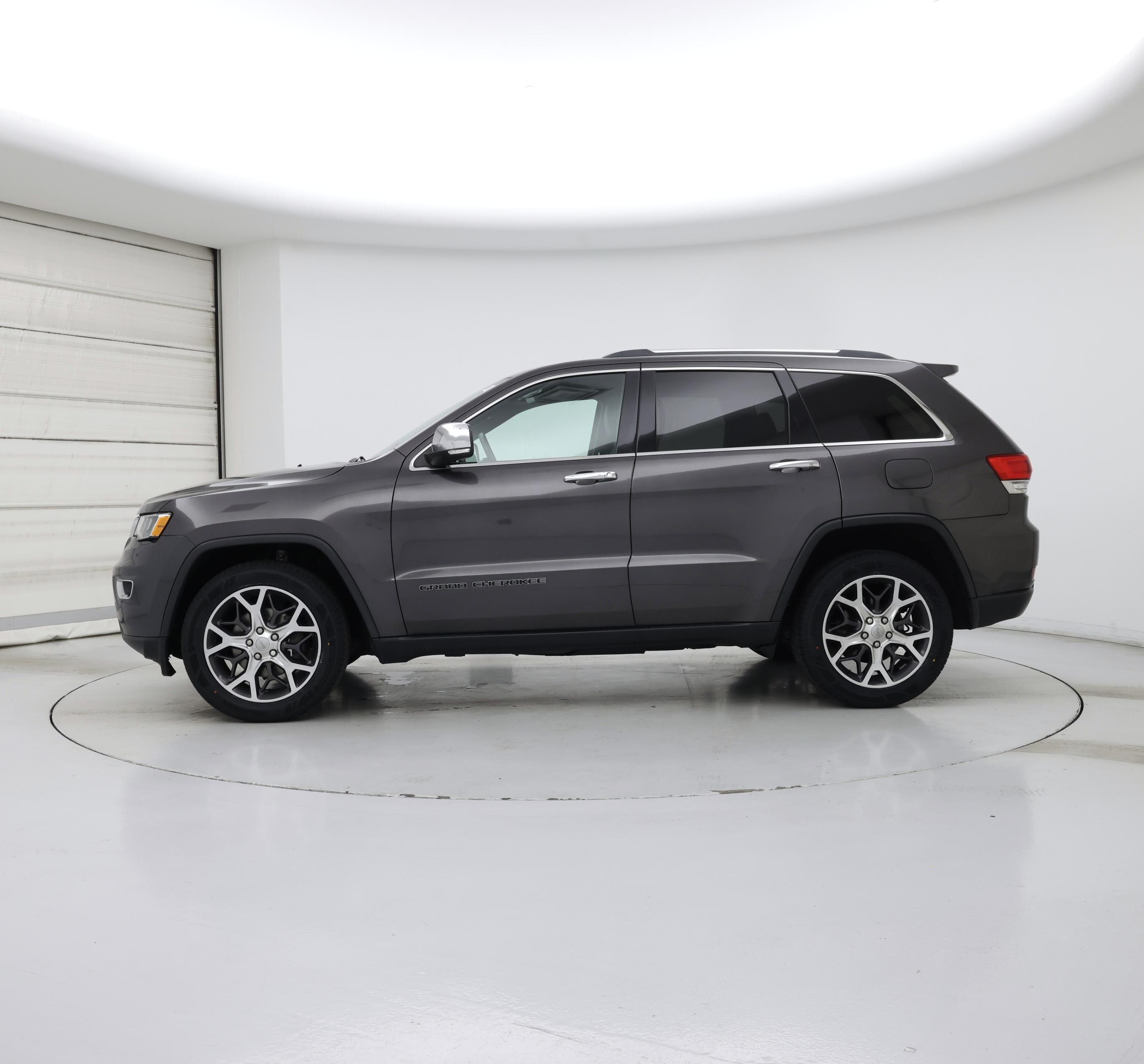 Thumbnail: 2019 Jeep Grand Cherokee - 3