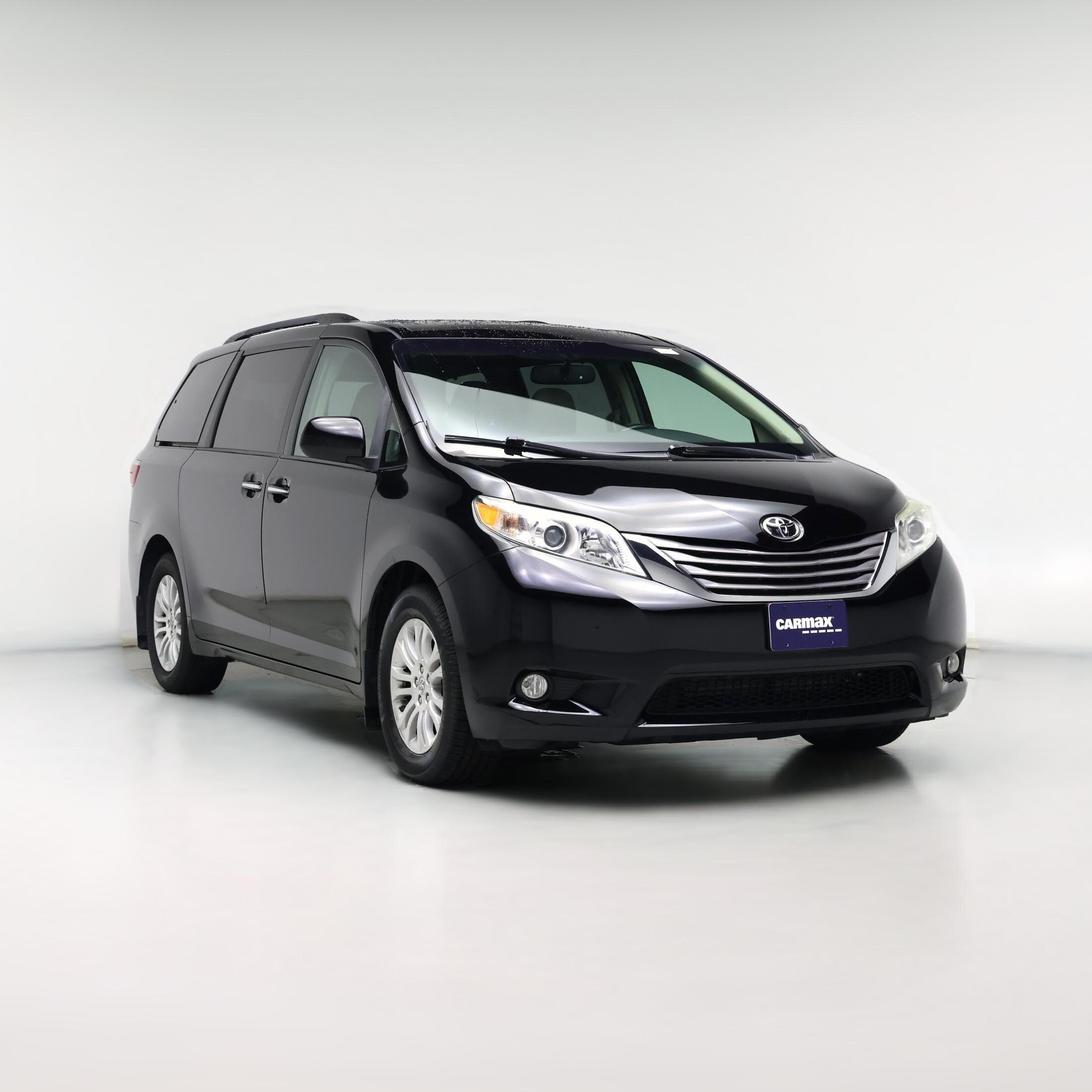 Thumbnail: 2017 Toyota Sienna - 1