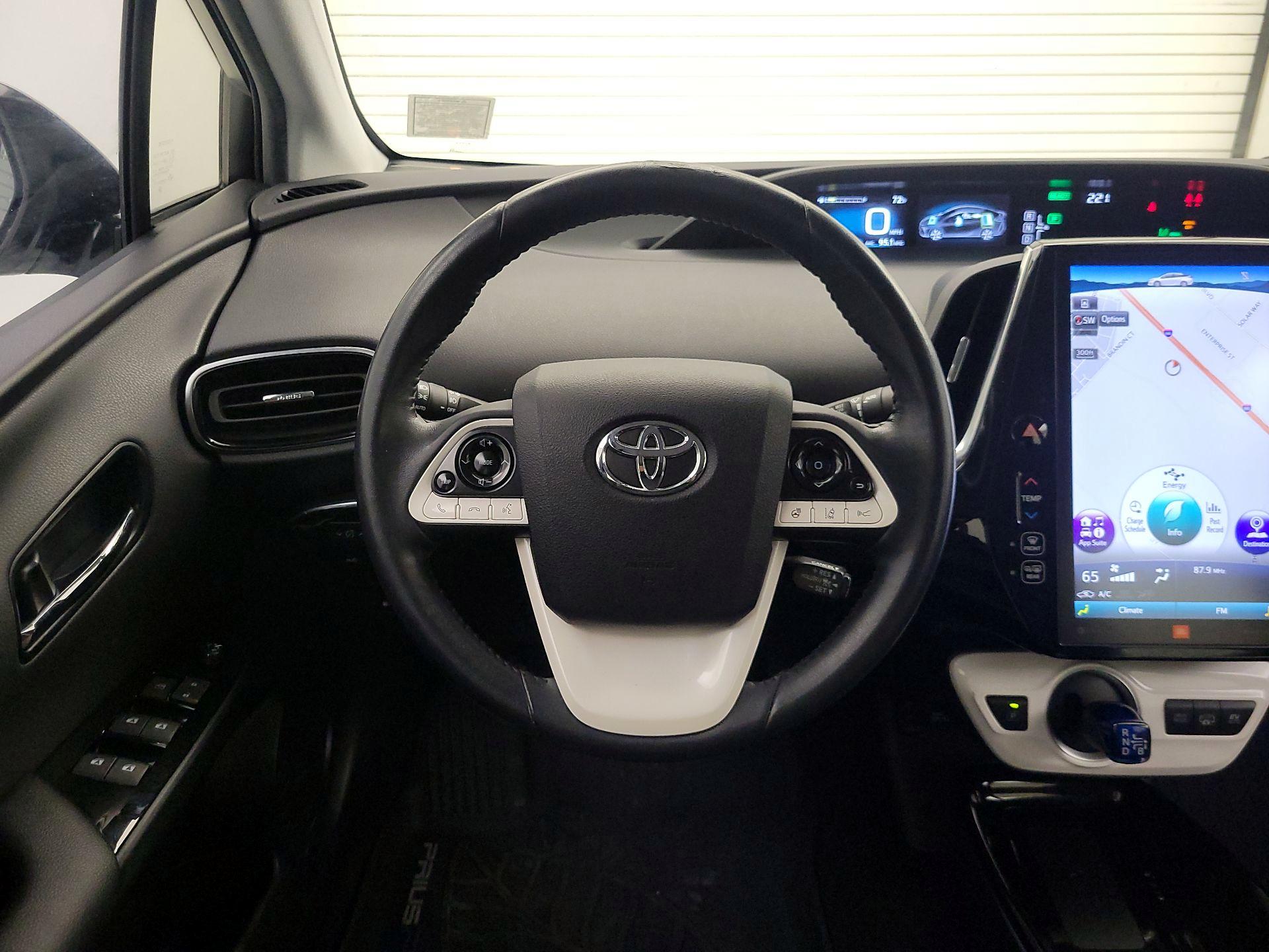 Thumbnail: 2018 Toyota Prius Prime - 10
