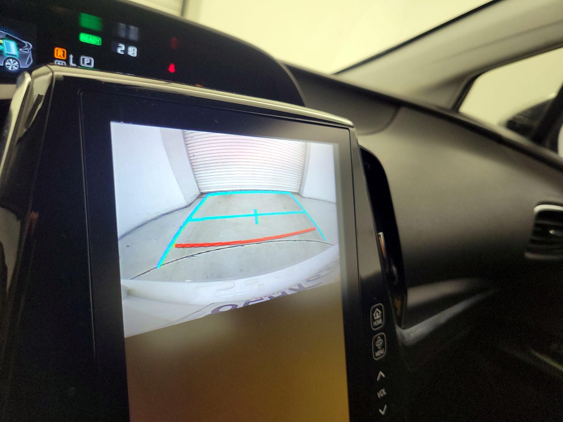 Thumbnail: 2018 Toyota Prius Prime - 15