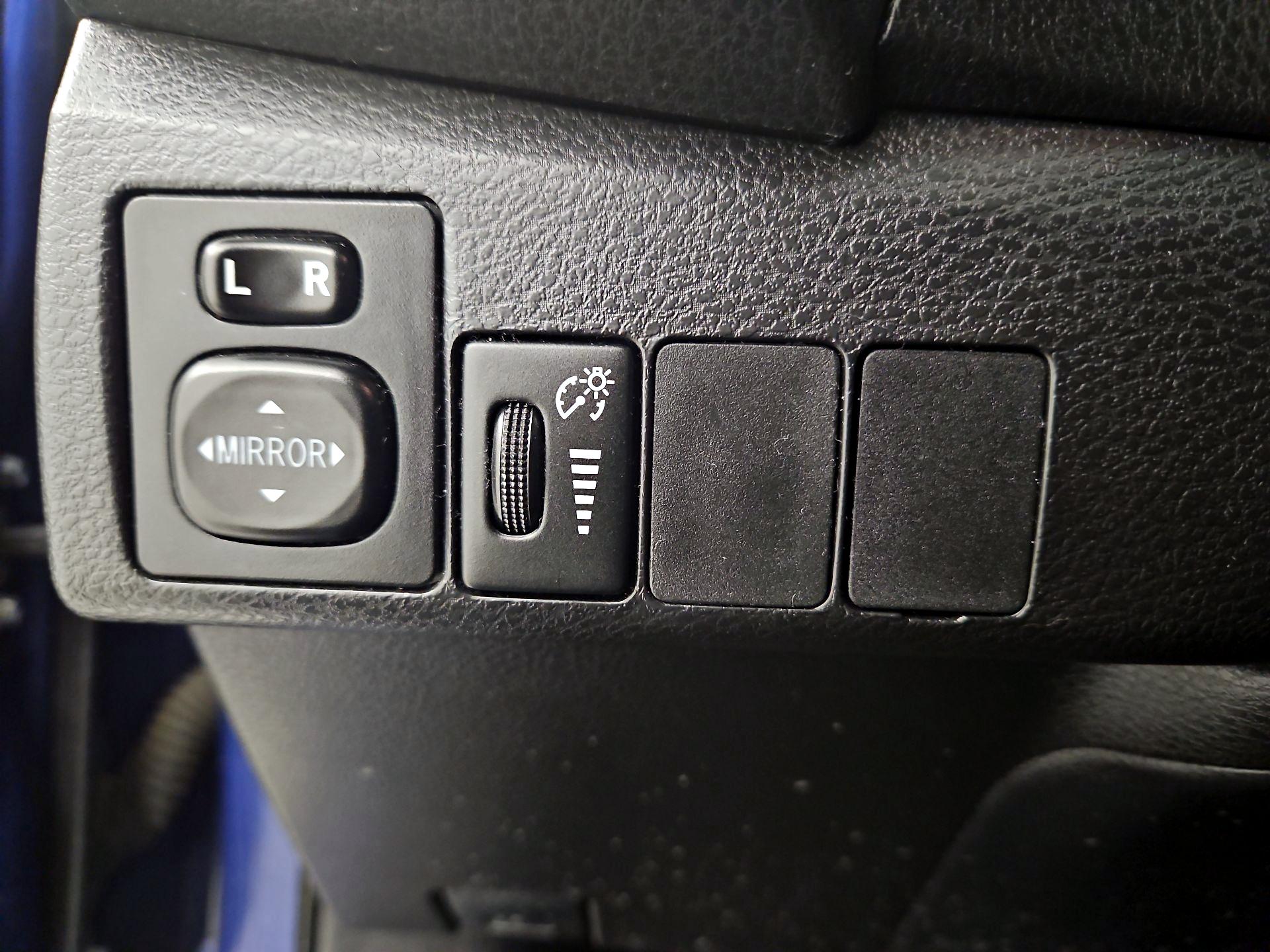 Thumbnail: 2014 Toyota Corolla - 13