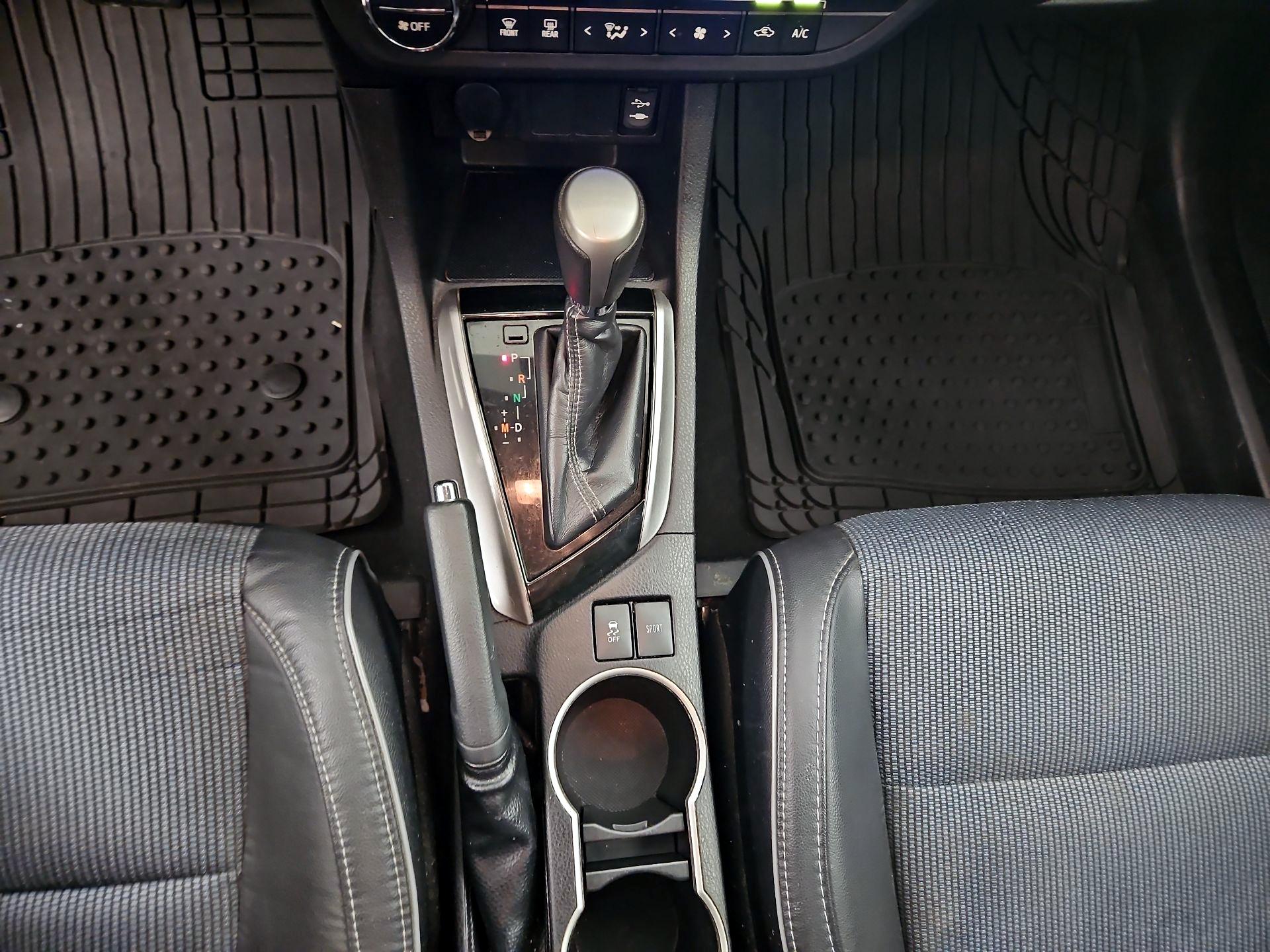 Thumbnail: 2014 Toyota Corolla - 17