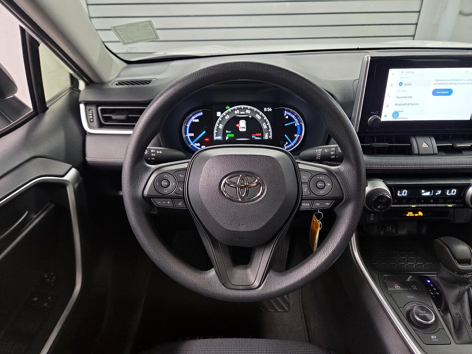Thumbnail: 2025 Toyota RAV4 - 10