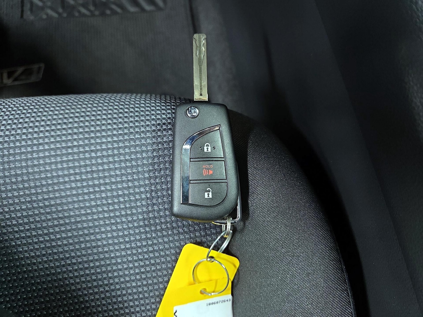 2025 Toyota RAV4 LE - Photo 20