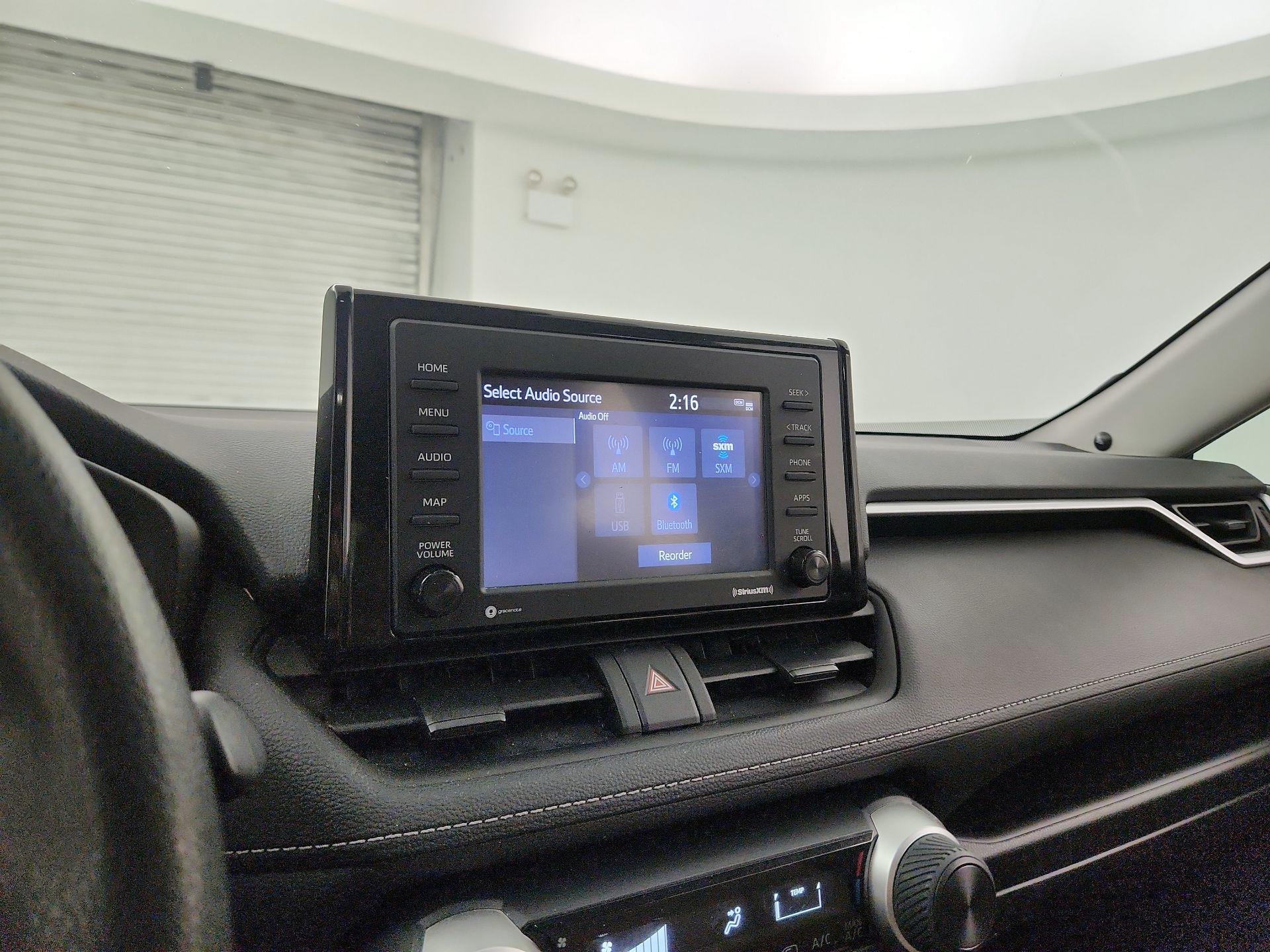 Thumbnail: 2022 Toyota RAV4 - 15