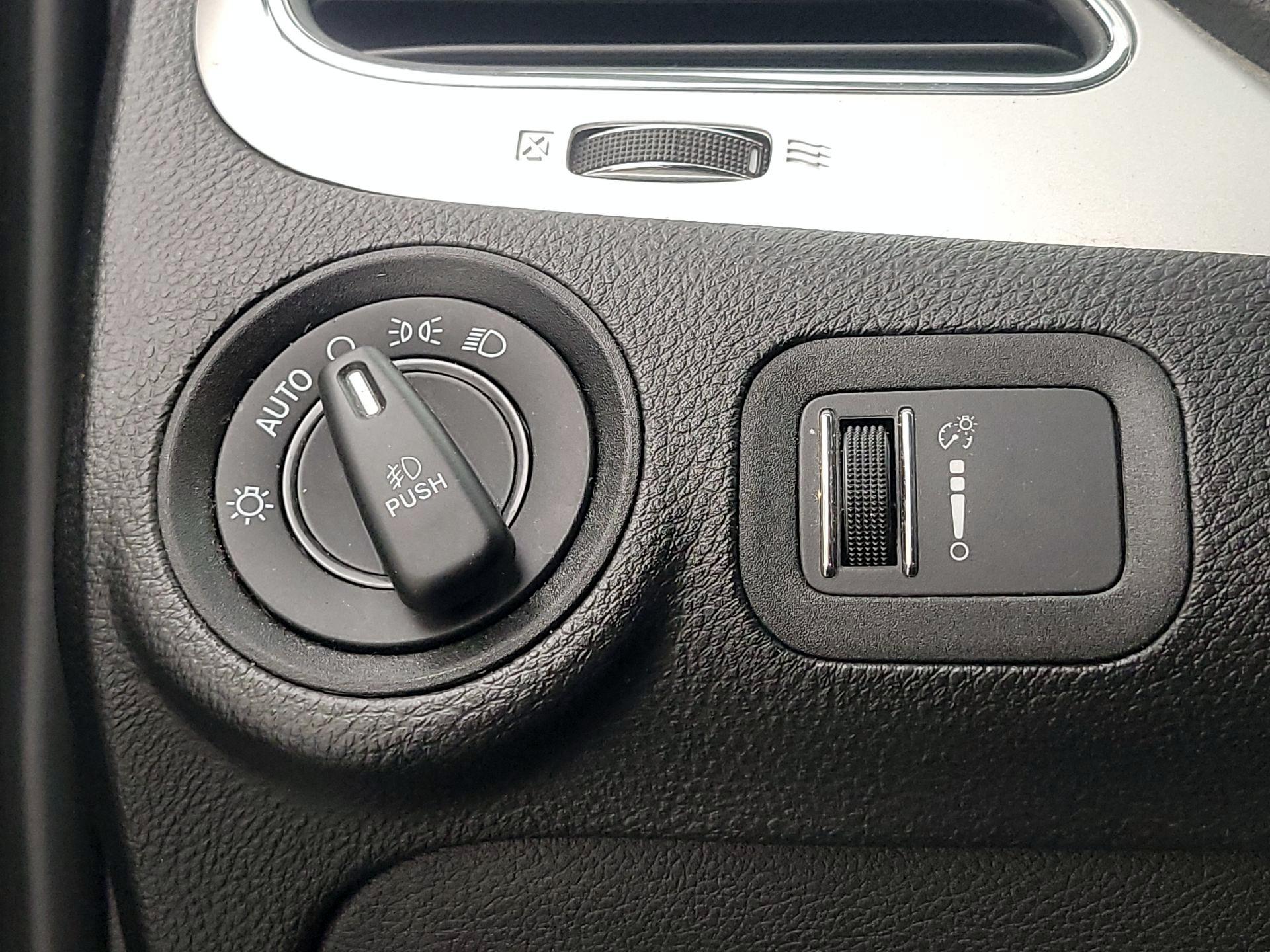 Thumbnail: 2018 Dodge Journey - 13