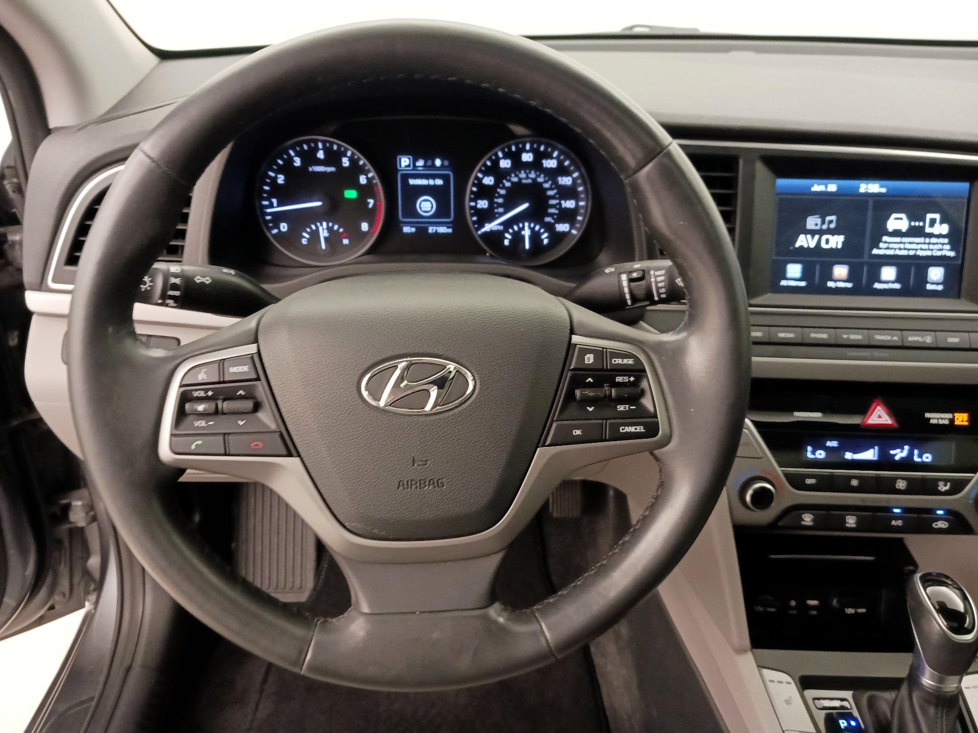 Thumbnail: 2018 Hyundai Elantra - 10