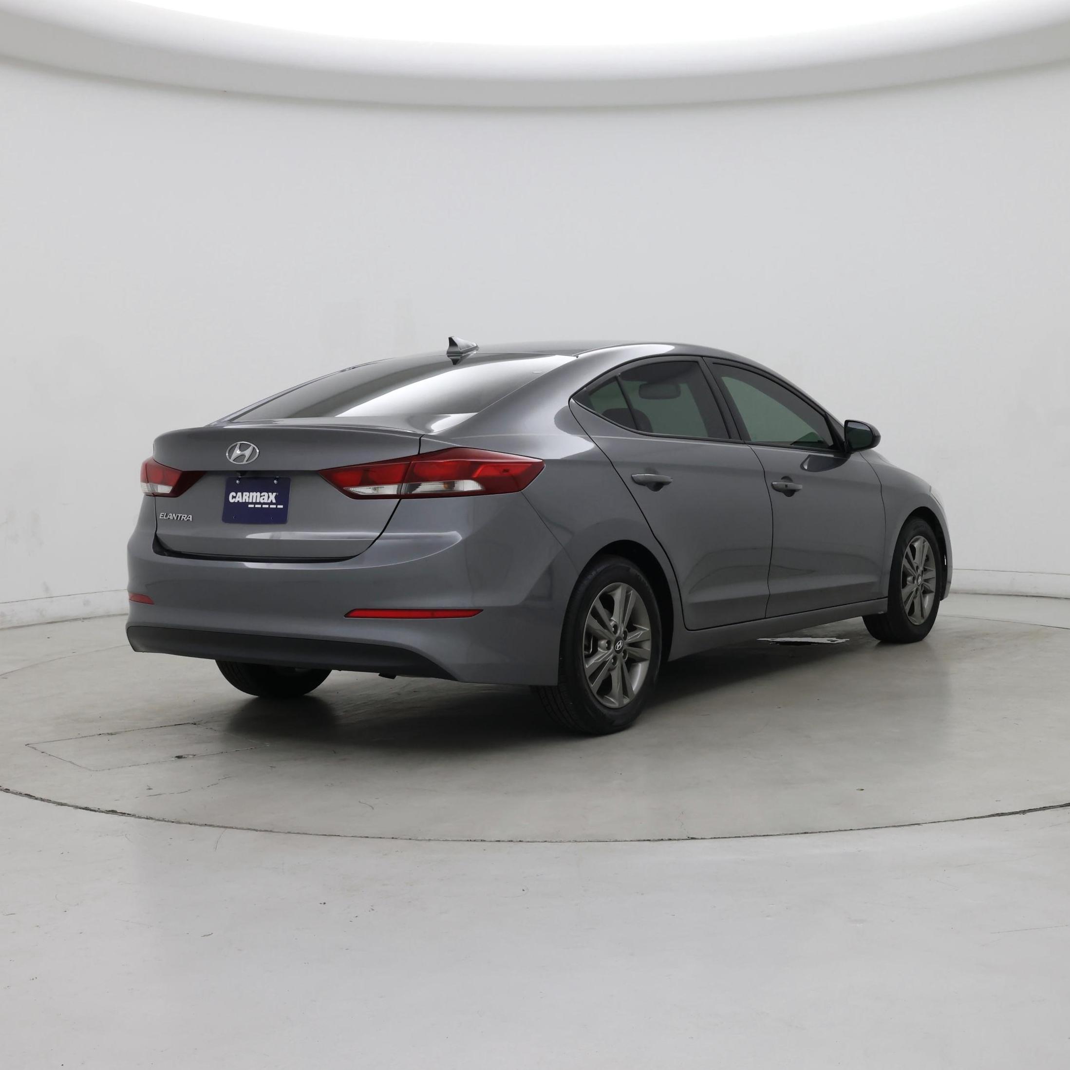 Thumbnail: 2018 Hyundai Elantra - 8