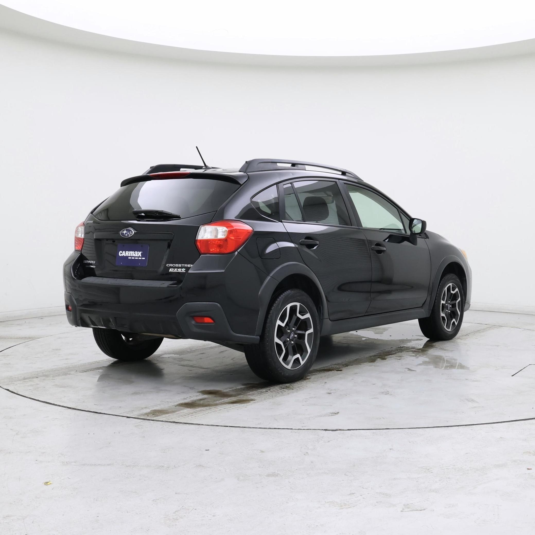 Thumbnail: 2017 Subaru Crosstrek - 8