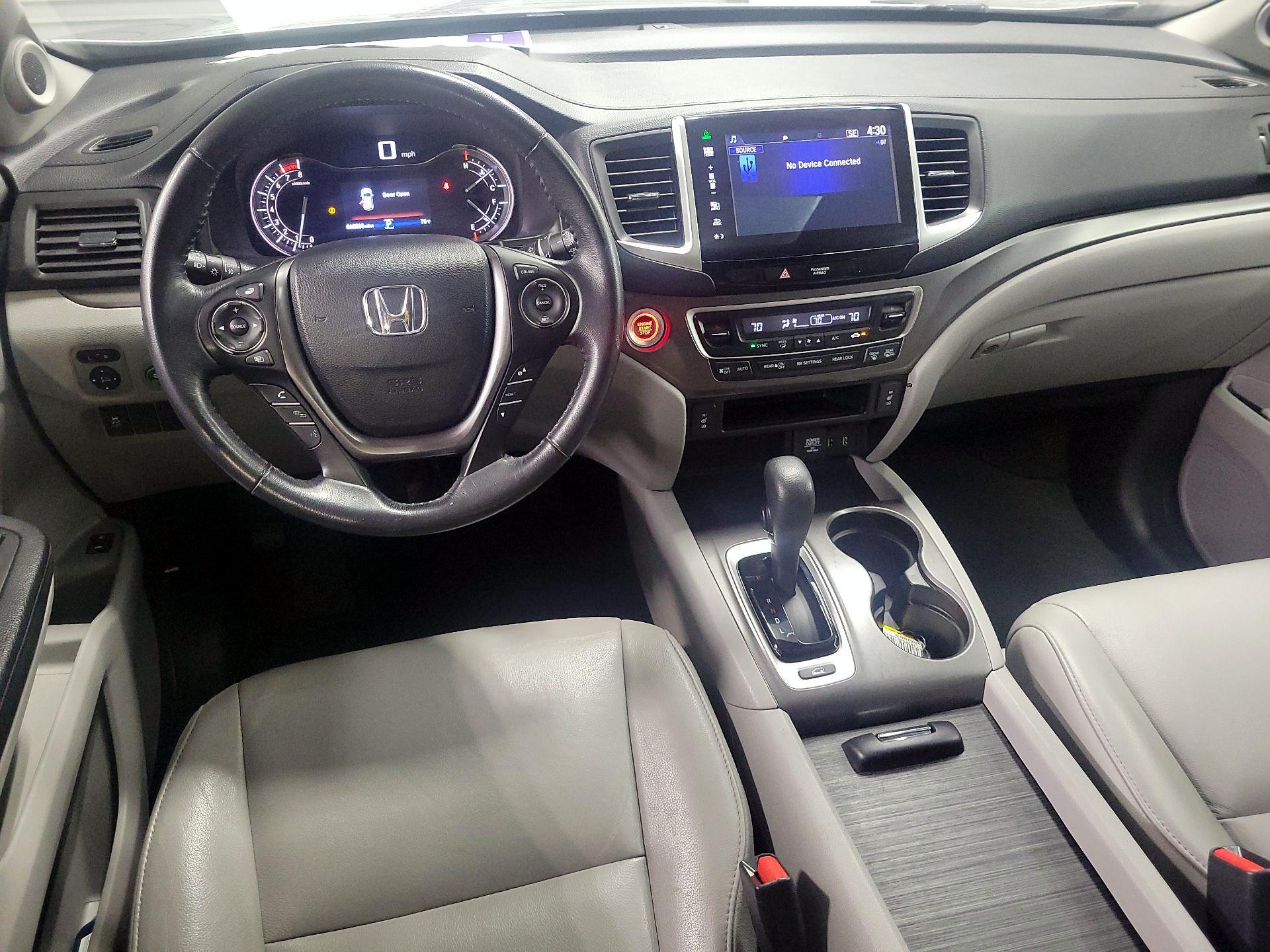 Thumbnail: 2016 Honda Pilot - 9