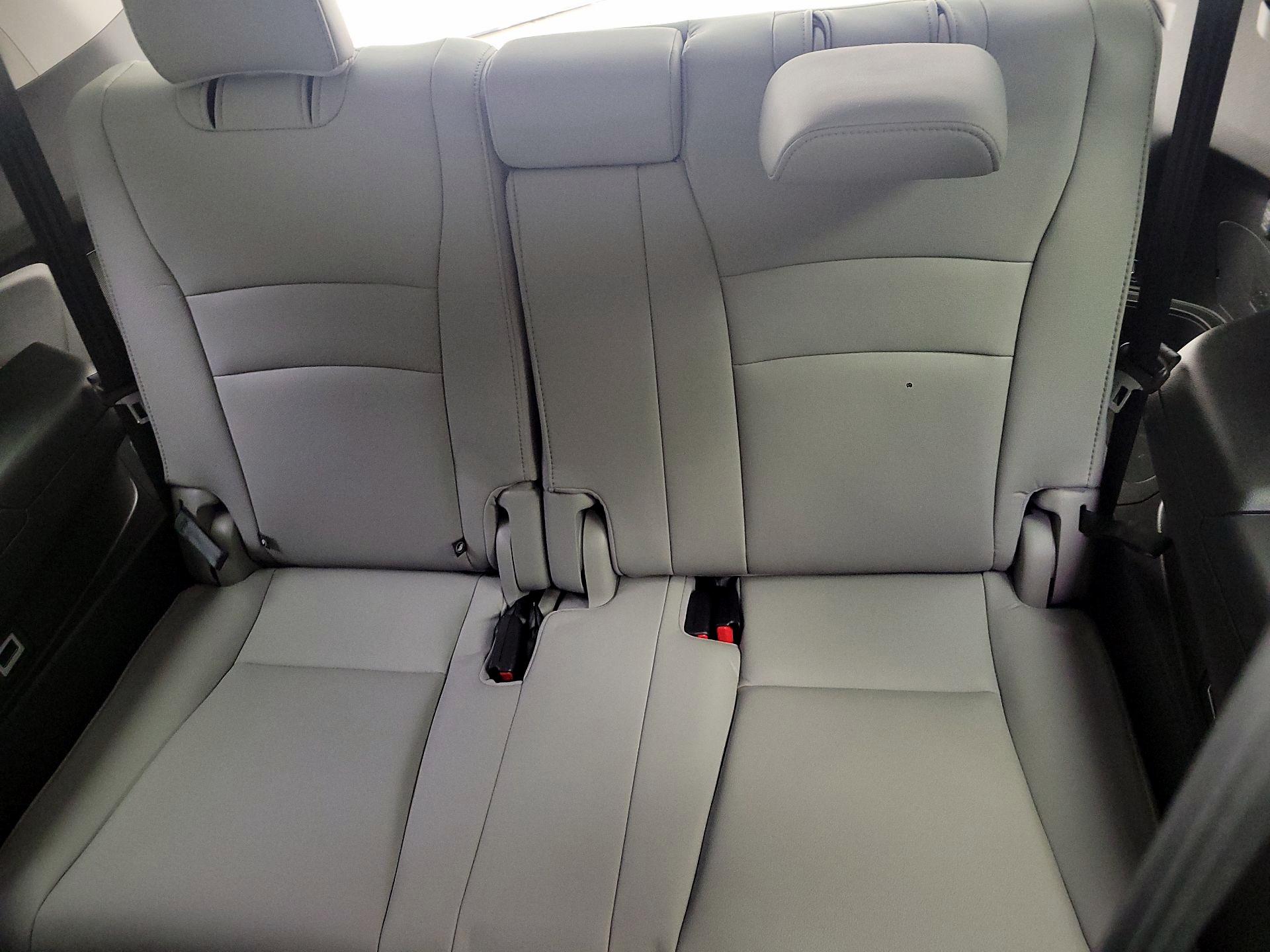 Thumbnail: 2016 Honda Pilot - 20