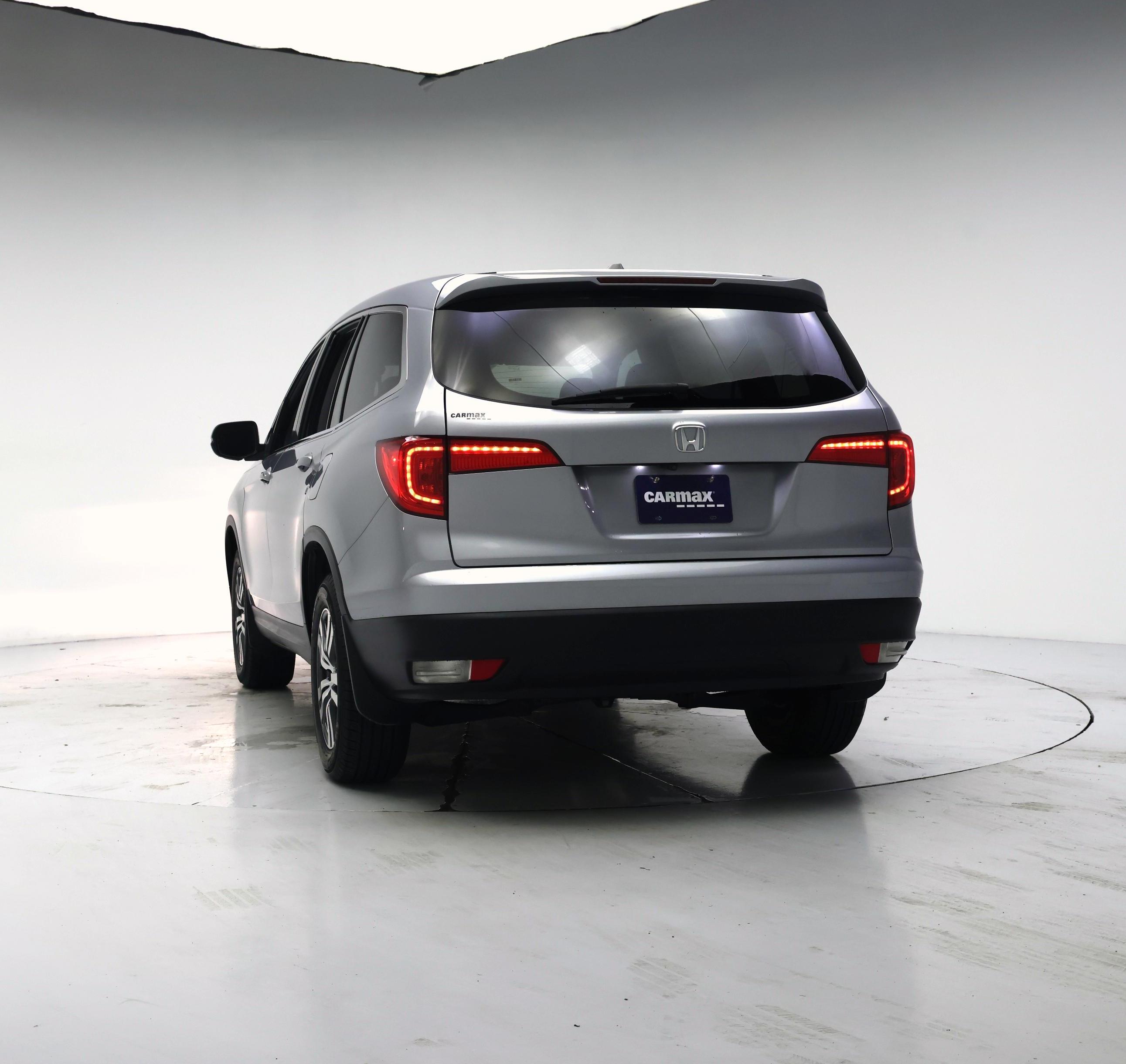 Thumbnail: 2016 Honda Pilot - 6