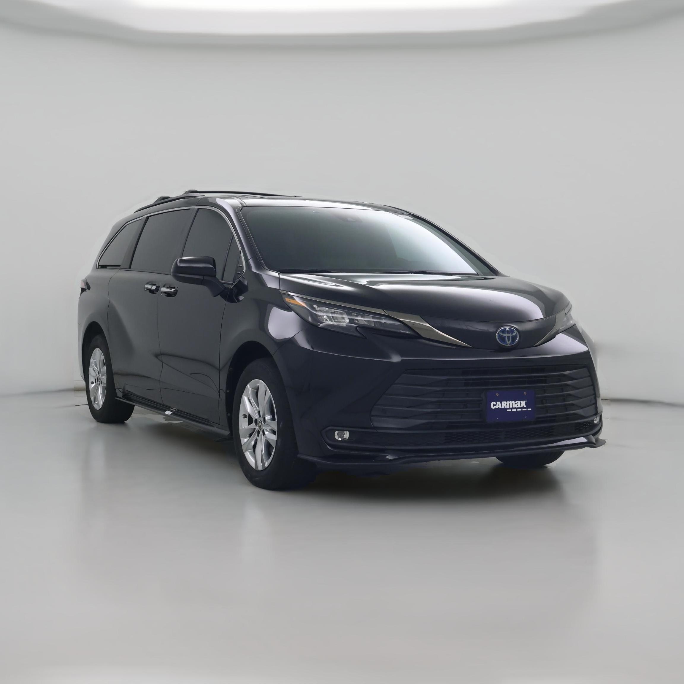 Thumbnail: 2023 Toyota Sienna - 1