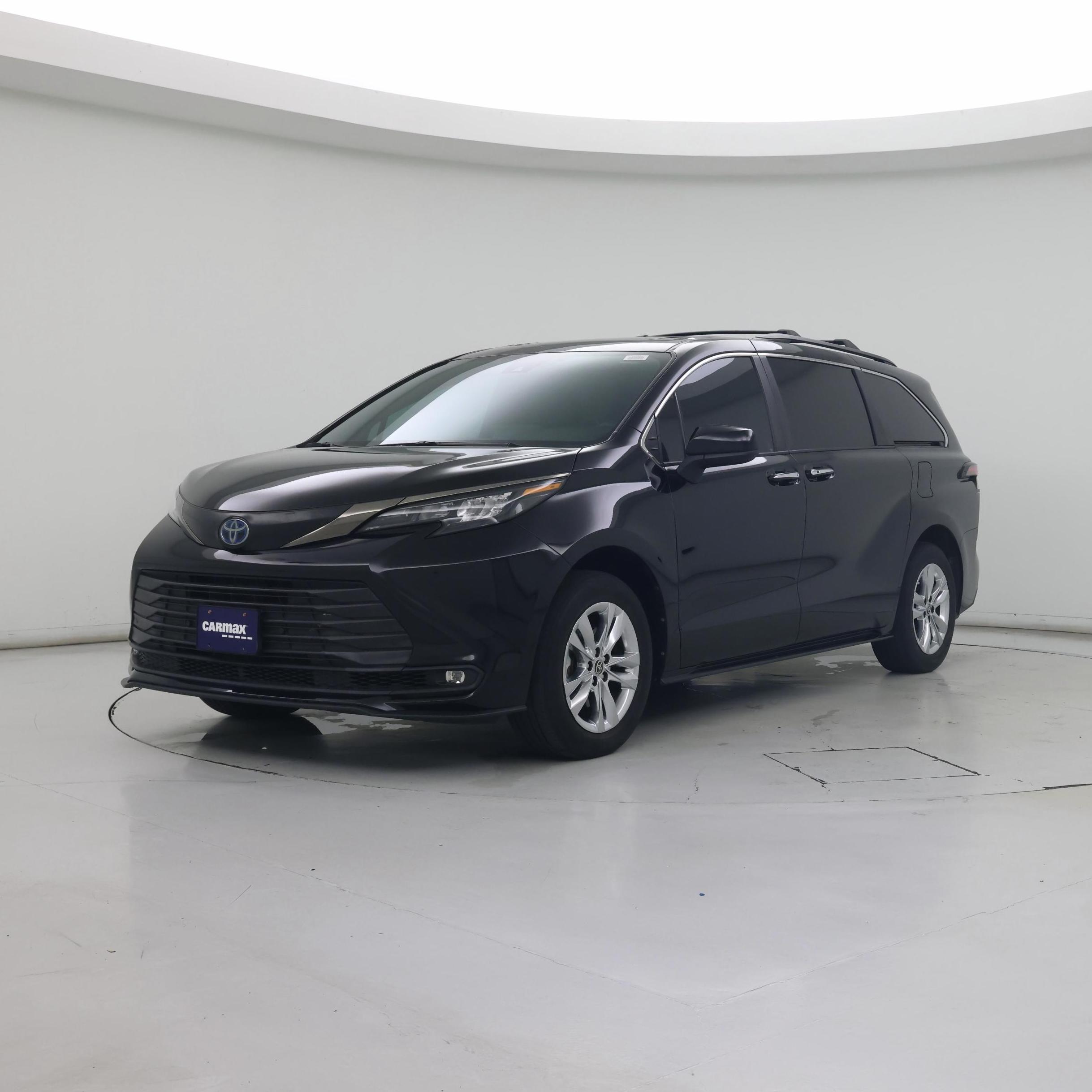 Thumbnail: 2023 Toyota Sienna - 4