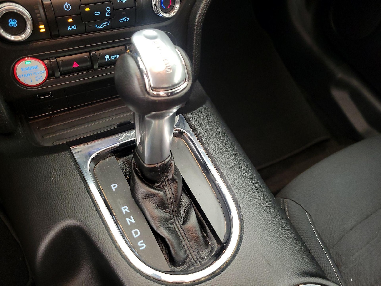 2016 Ford Mustang EcoBoost - Photo 16
