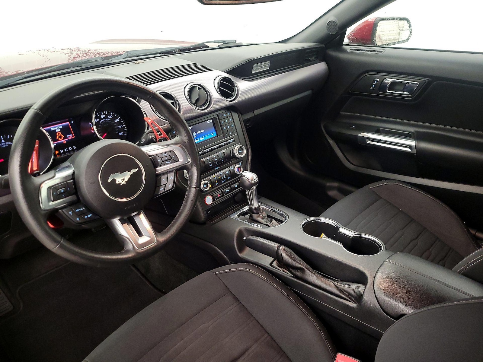 2016 Ford Mustang EcoBoost - Photo 8