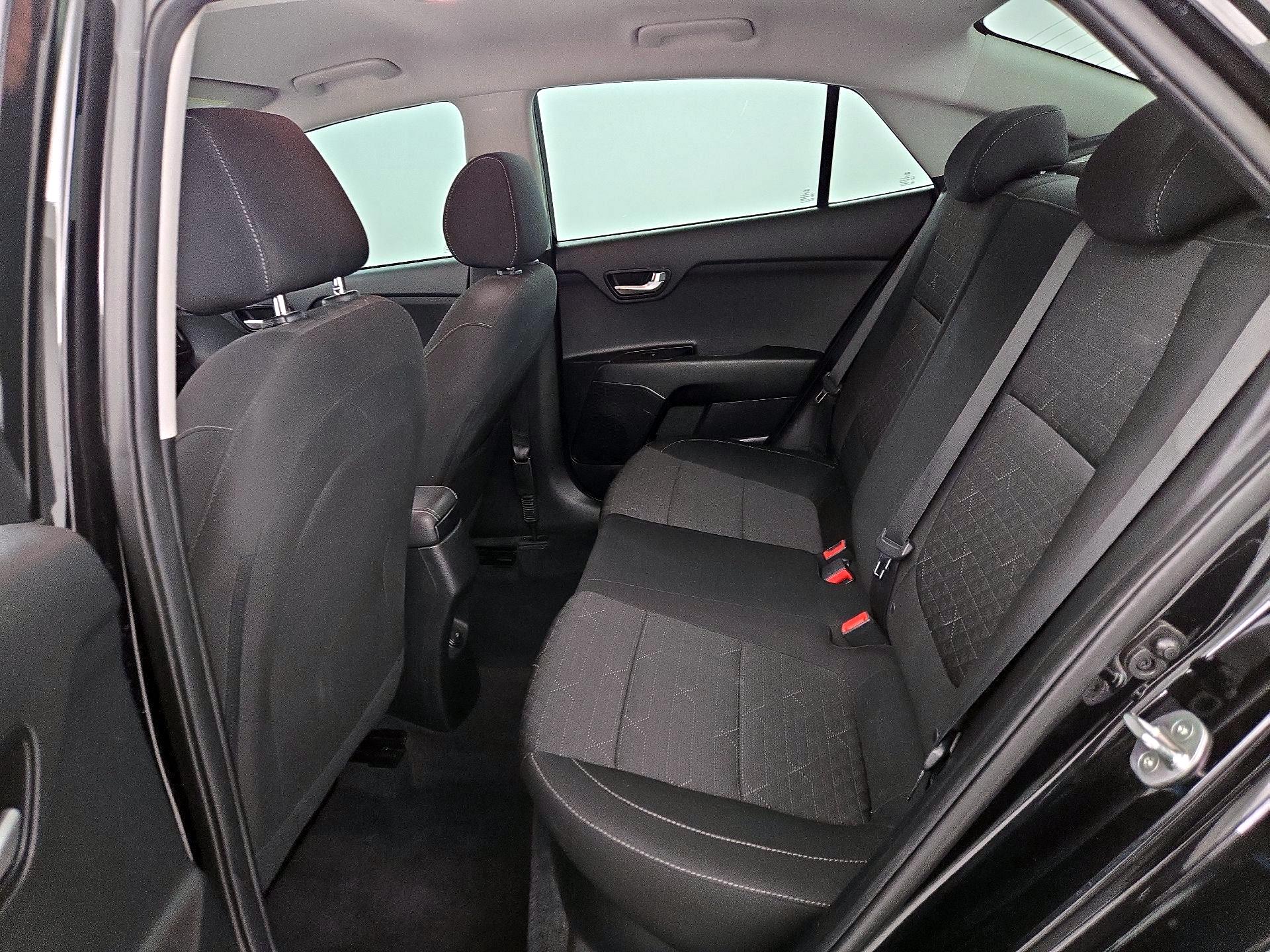Thumbnail: 2019 Kia Rio - 19