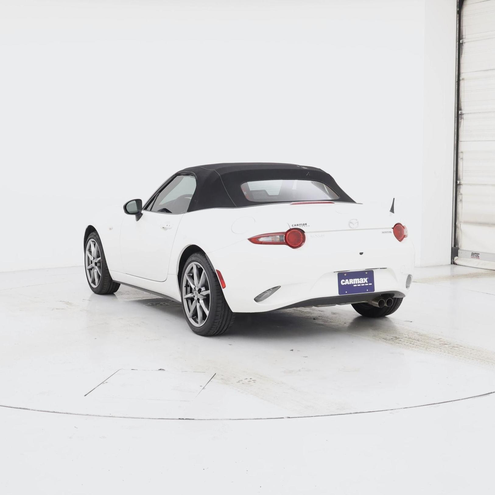 Thumbnail: 2022 Mazda MX-5 Miata - 2
