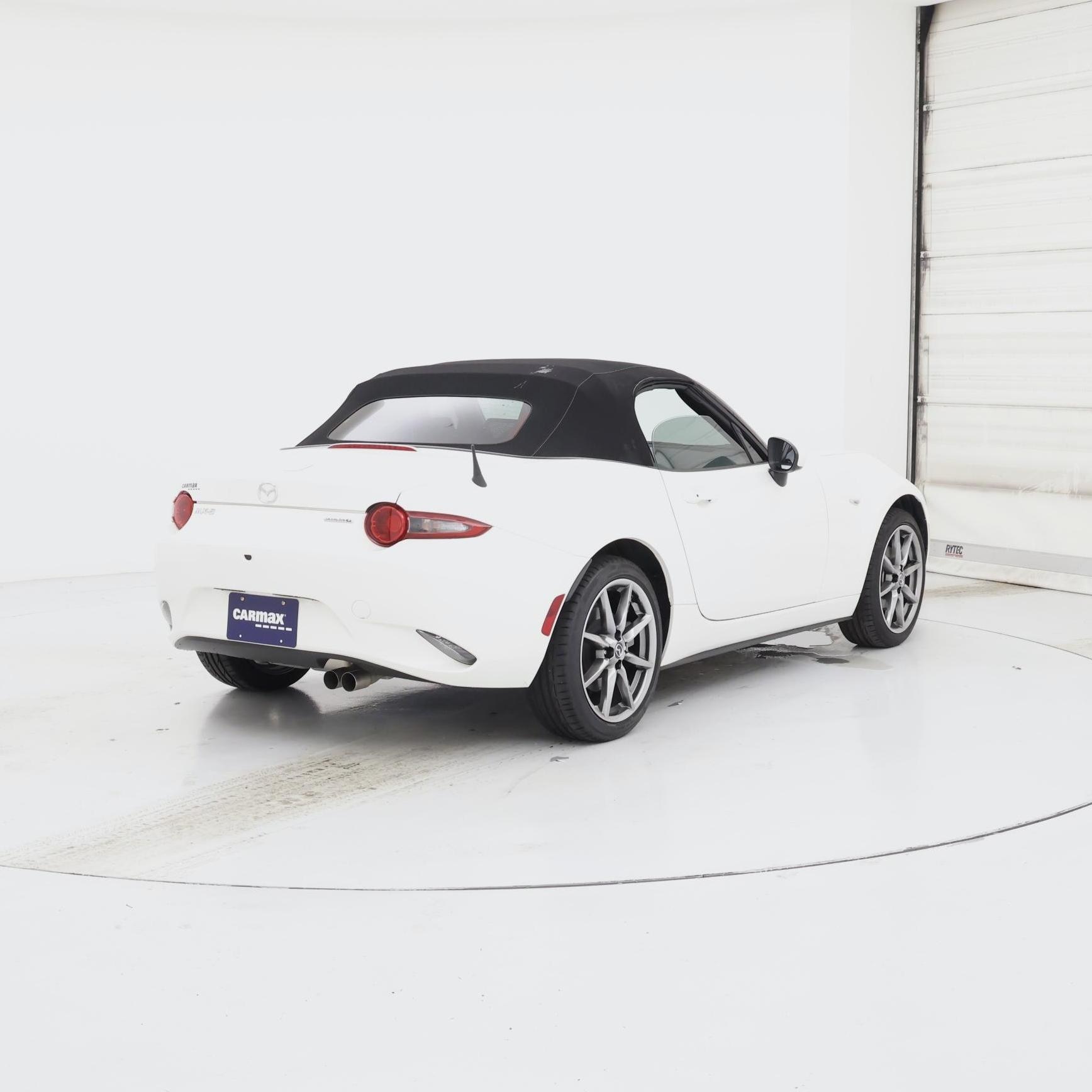 Thumbnail: 2022 Mazda MX-5 Miata - 8