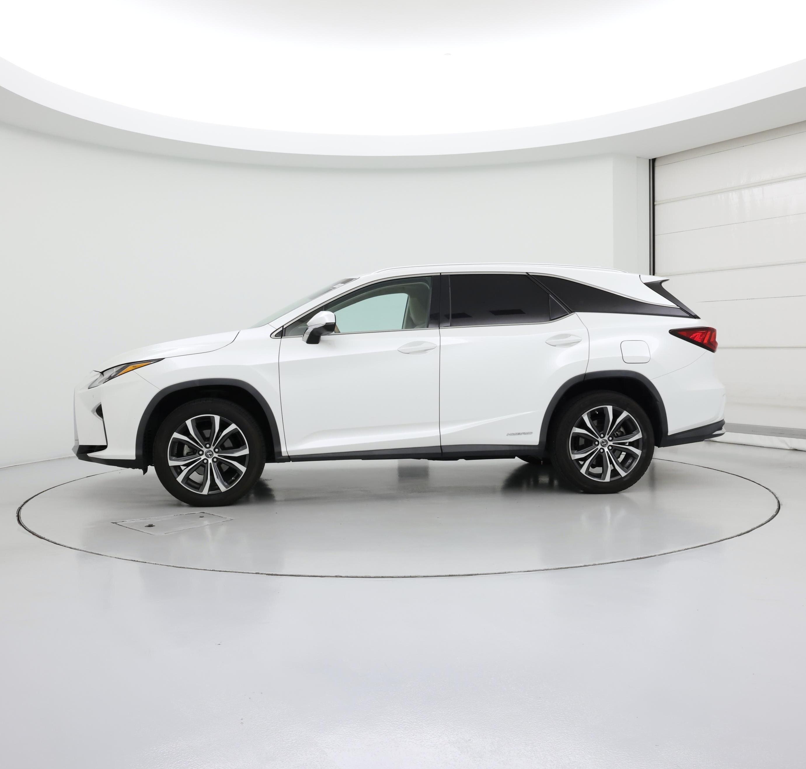 Thumbnail: 2018 Lexus RX - 3