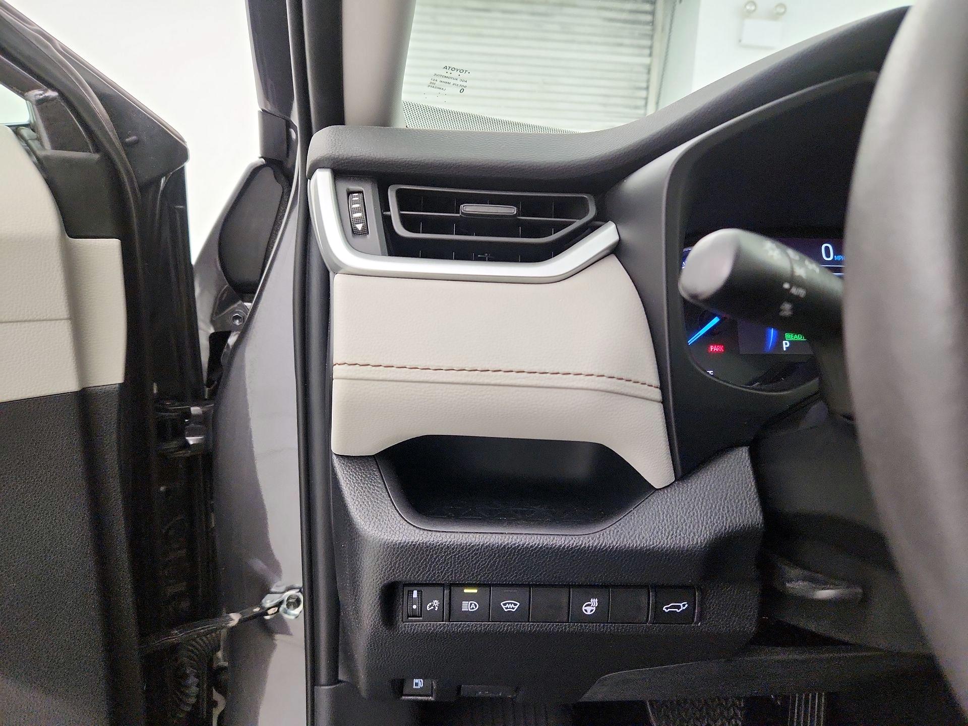 Thumbnail: 2024 Toyota RAV4 - 13