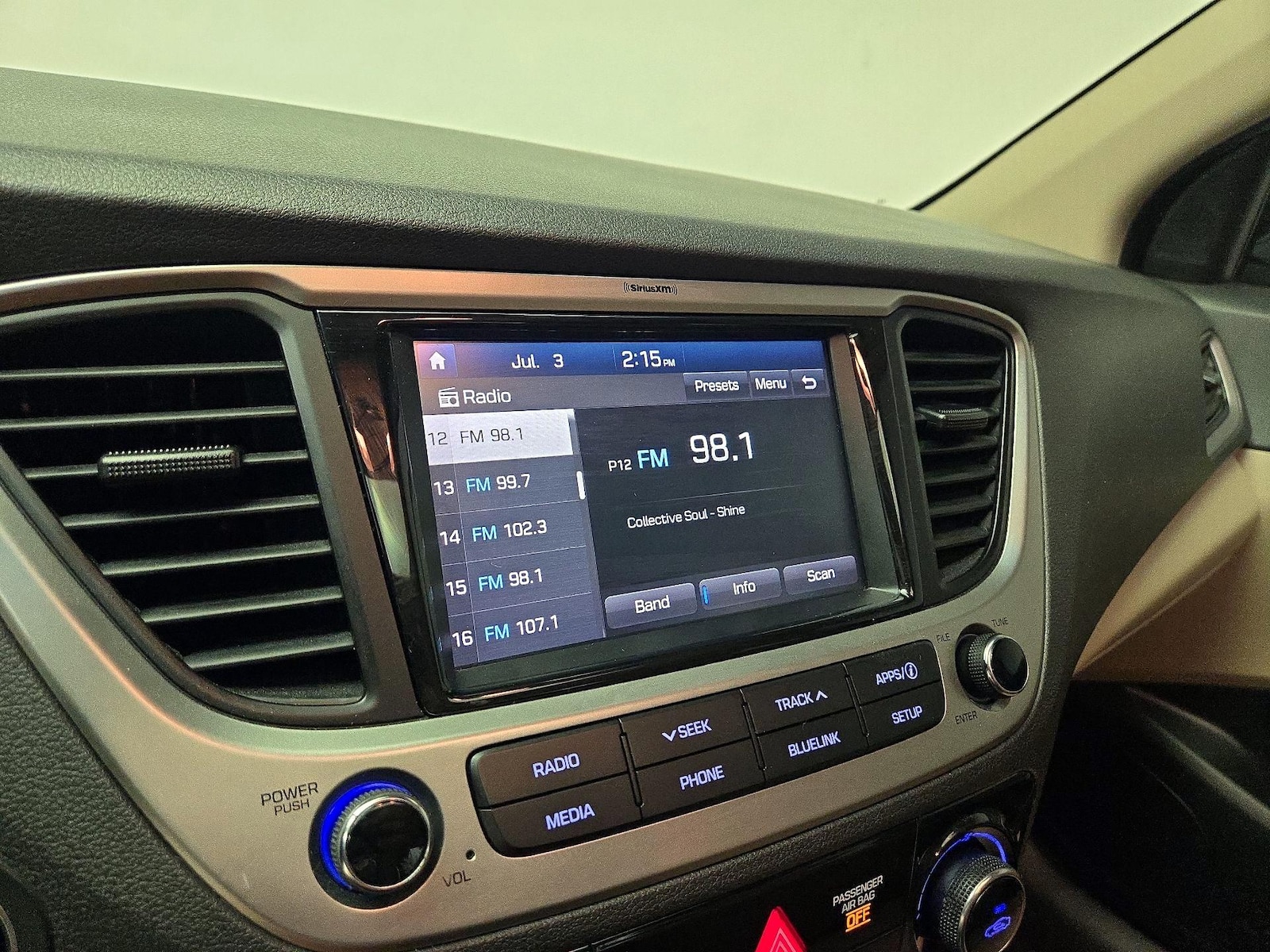2018 Hyundai Accent Limited - Photo 16