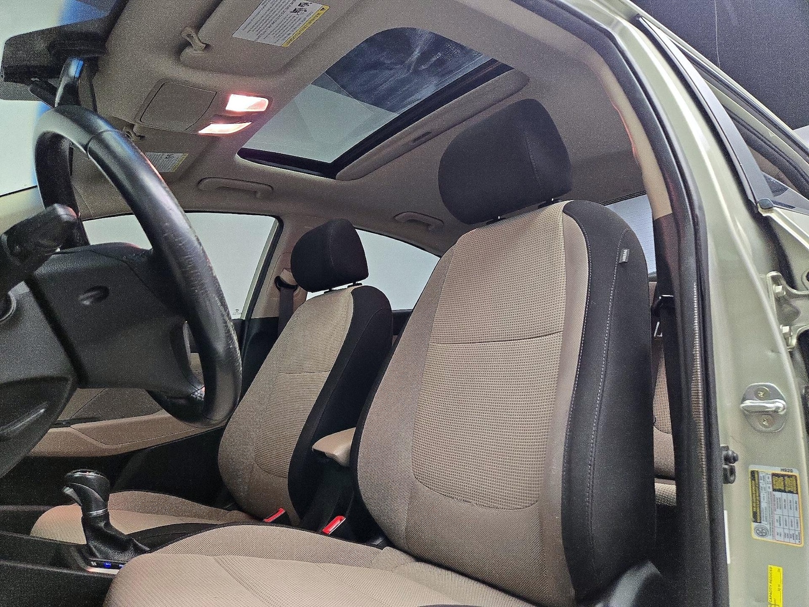 2018 Hyundai Accent Limited - Photo 20