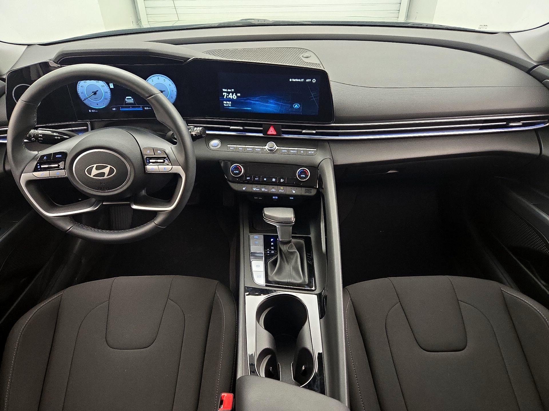 Thumbnail: 2025 Hyundai Elantra - 9