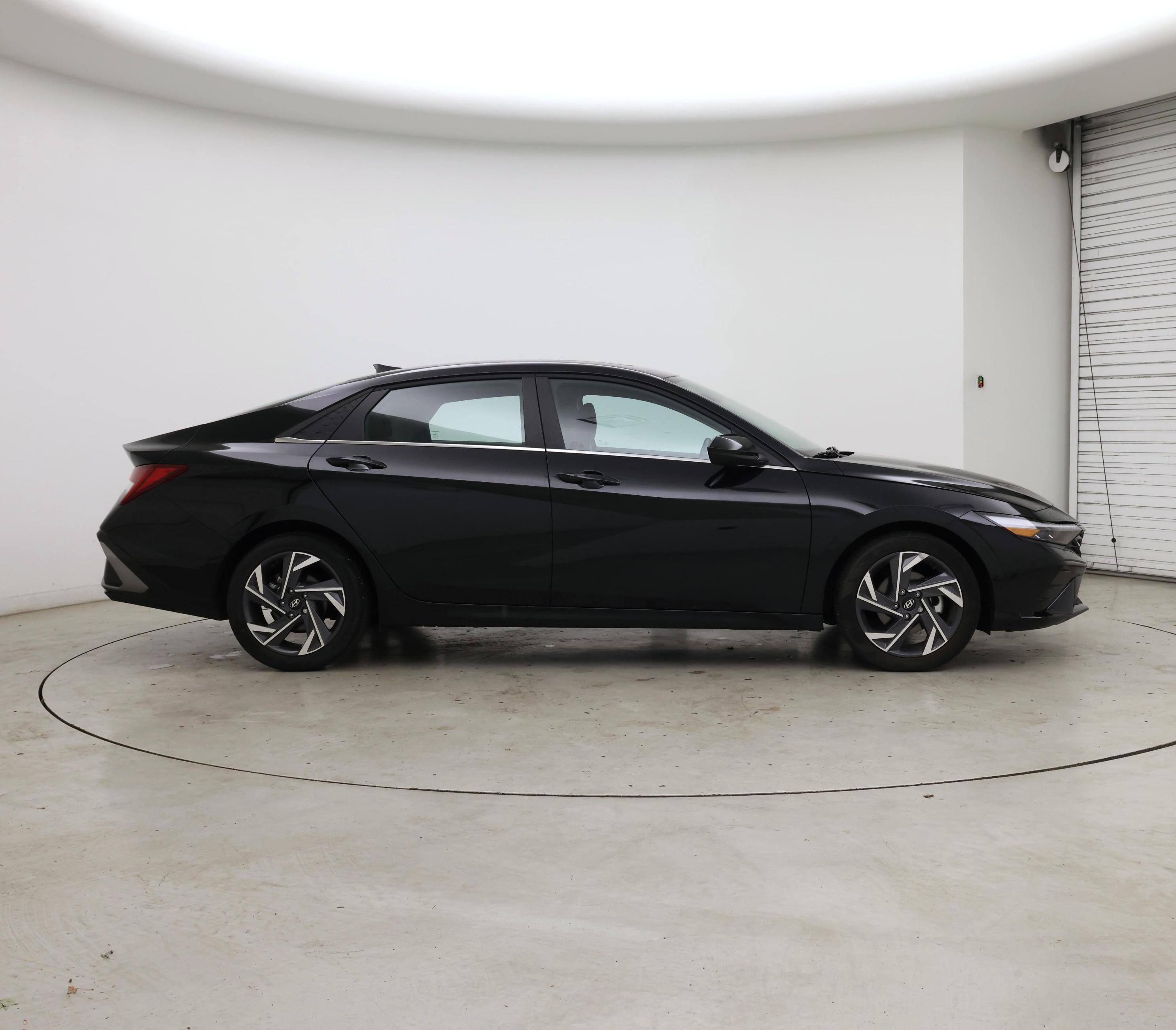 Thumbnail: 2025 Hyundai Elantra - 7