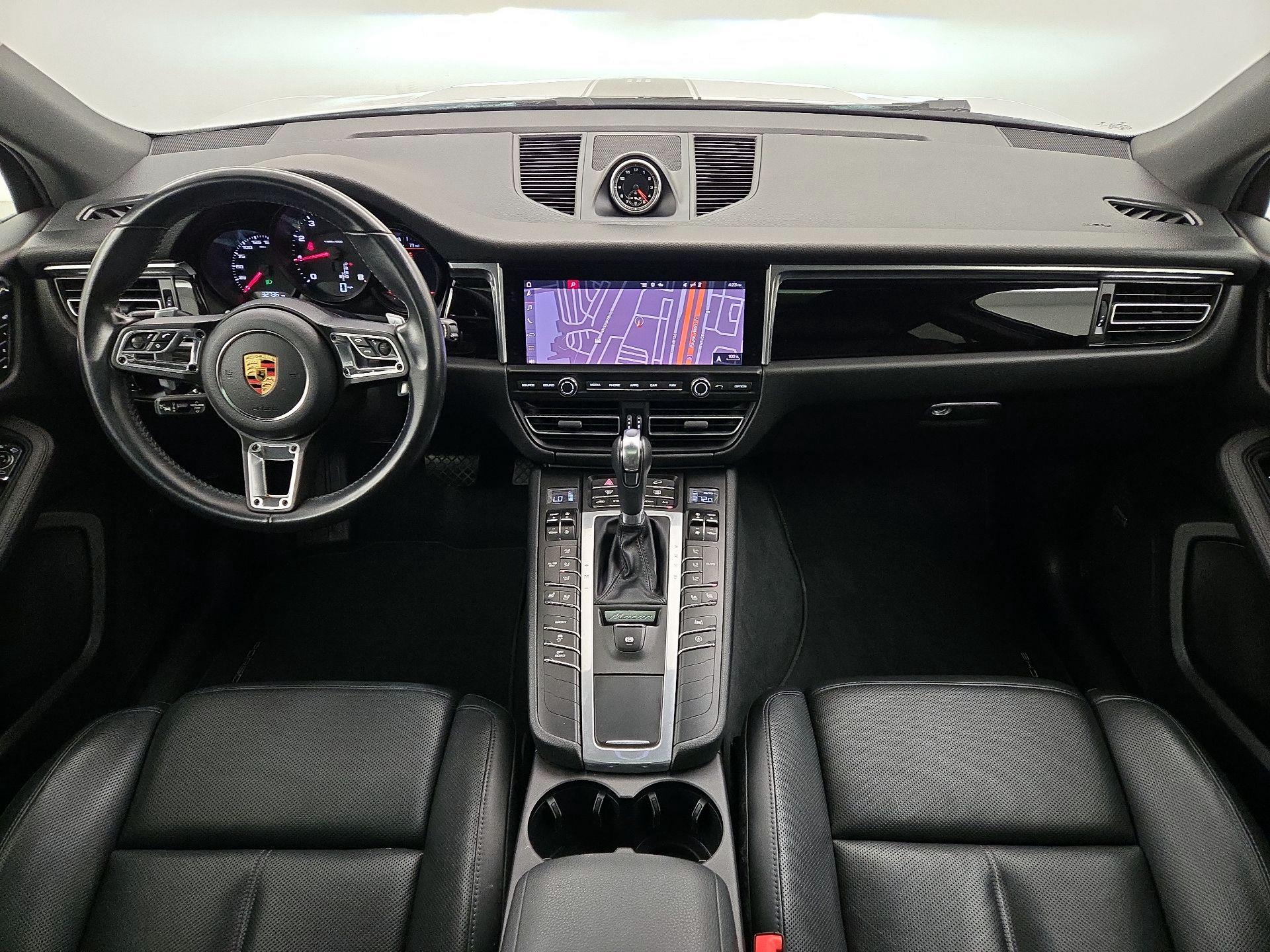 Thumbnail: 2021 Porsche Macan - 9