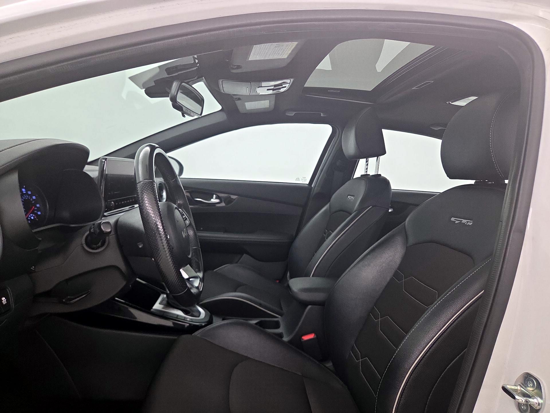 Thumbnail: 2024 Kia Forte - 19