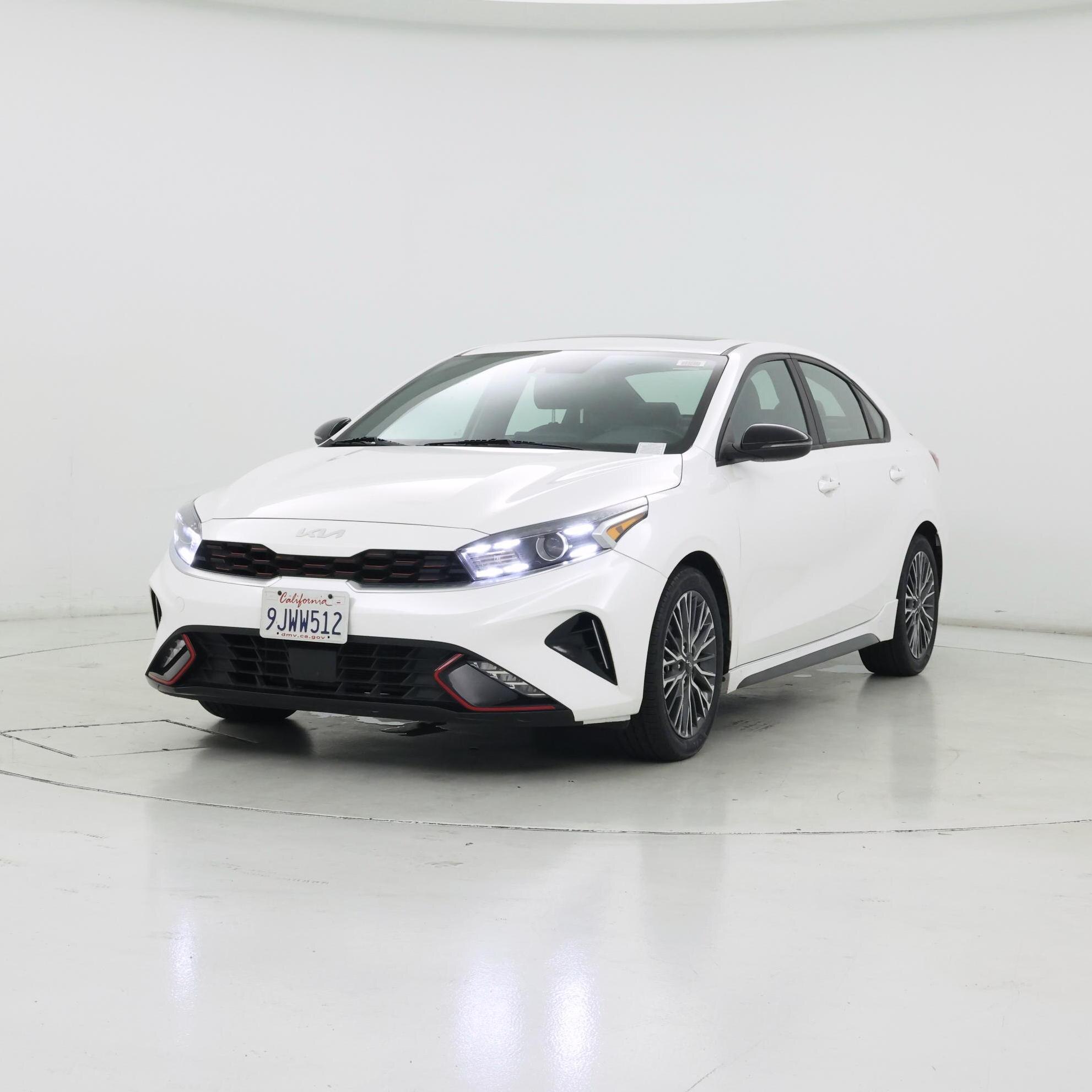 Thumbnail: 2024 Kia Forte - 4