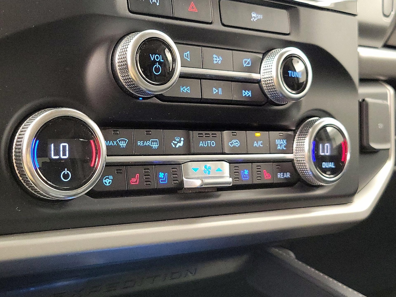 2024 Ford Expedition XLT - Photo 17