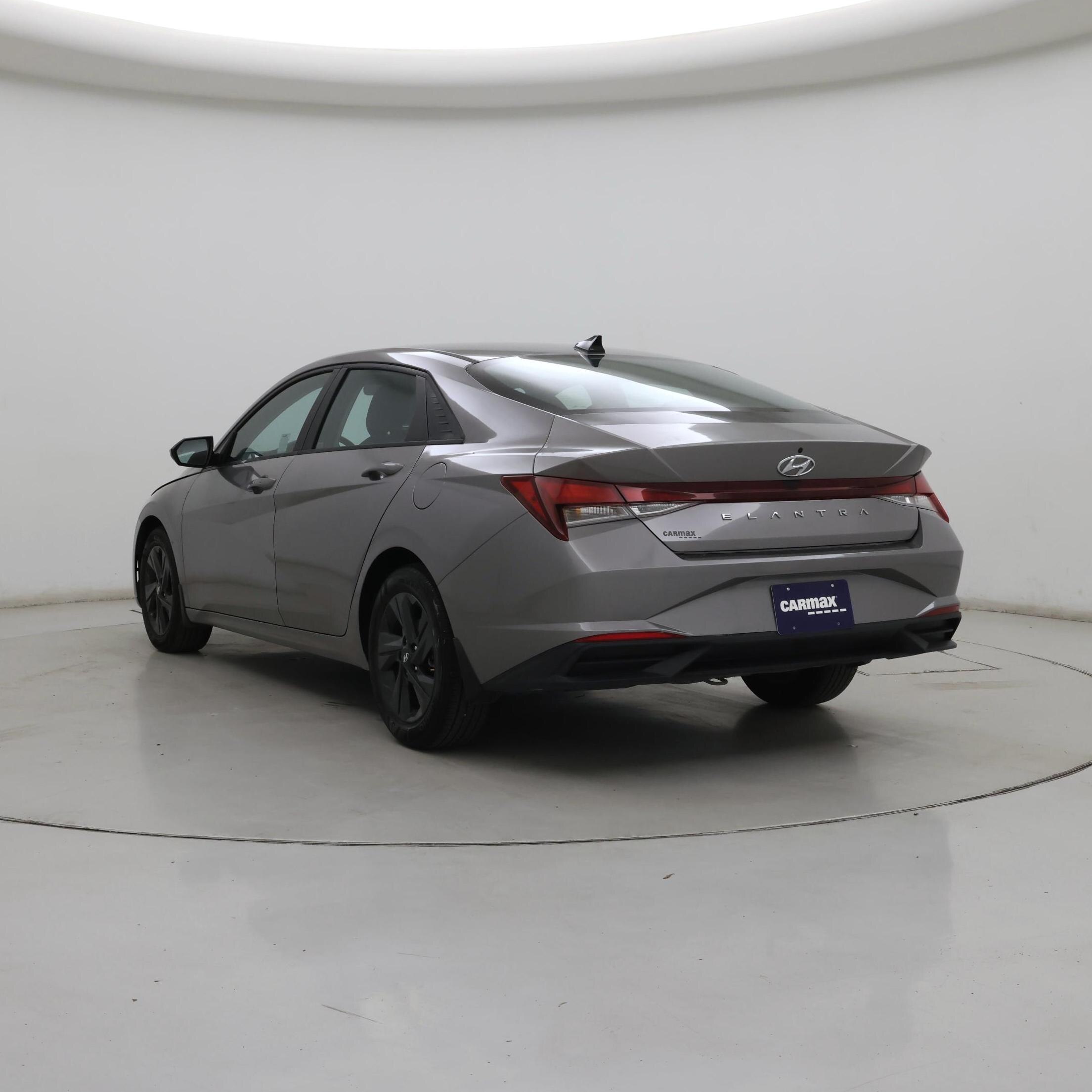 Thumbnail: 2023 Hyundai Elantra - 2