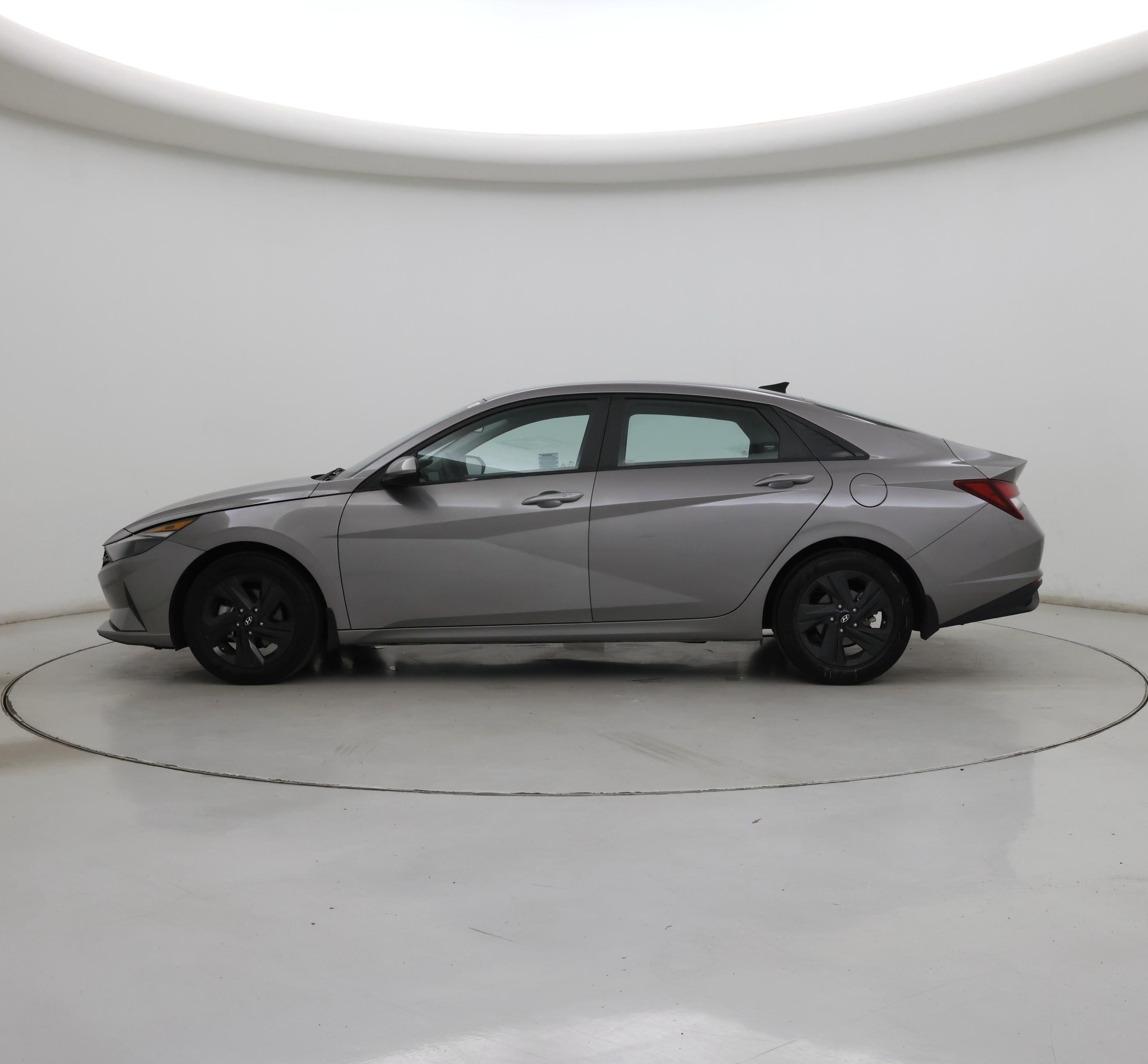 Thumbnail: 2023 Hyundai Elantra - 3
