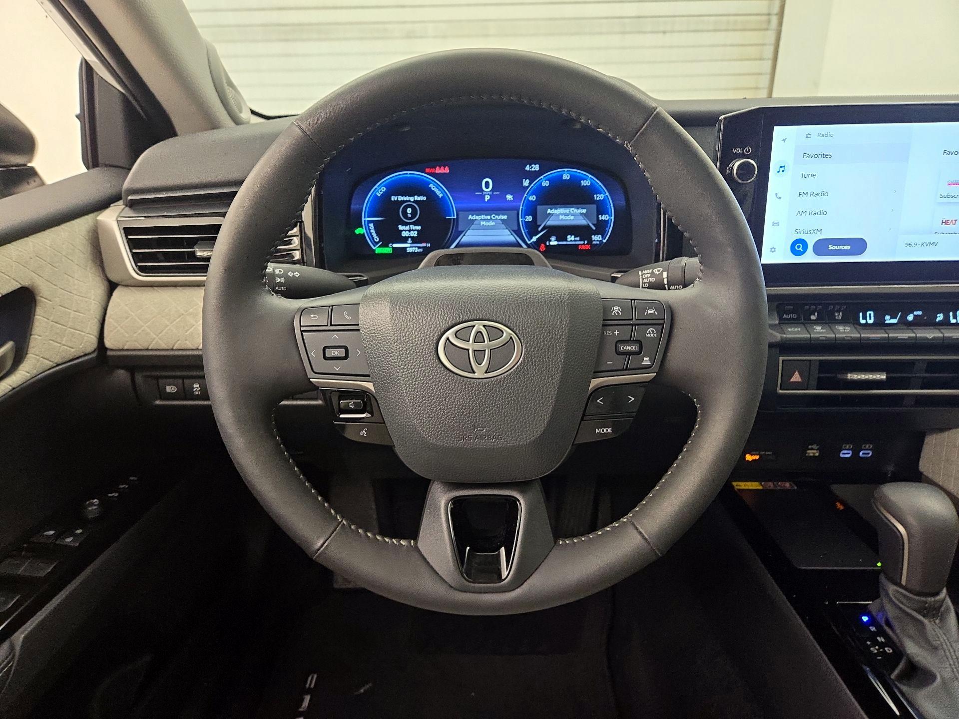 Thumbnail: 2025 Toyota Camry - 10