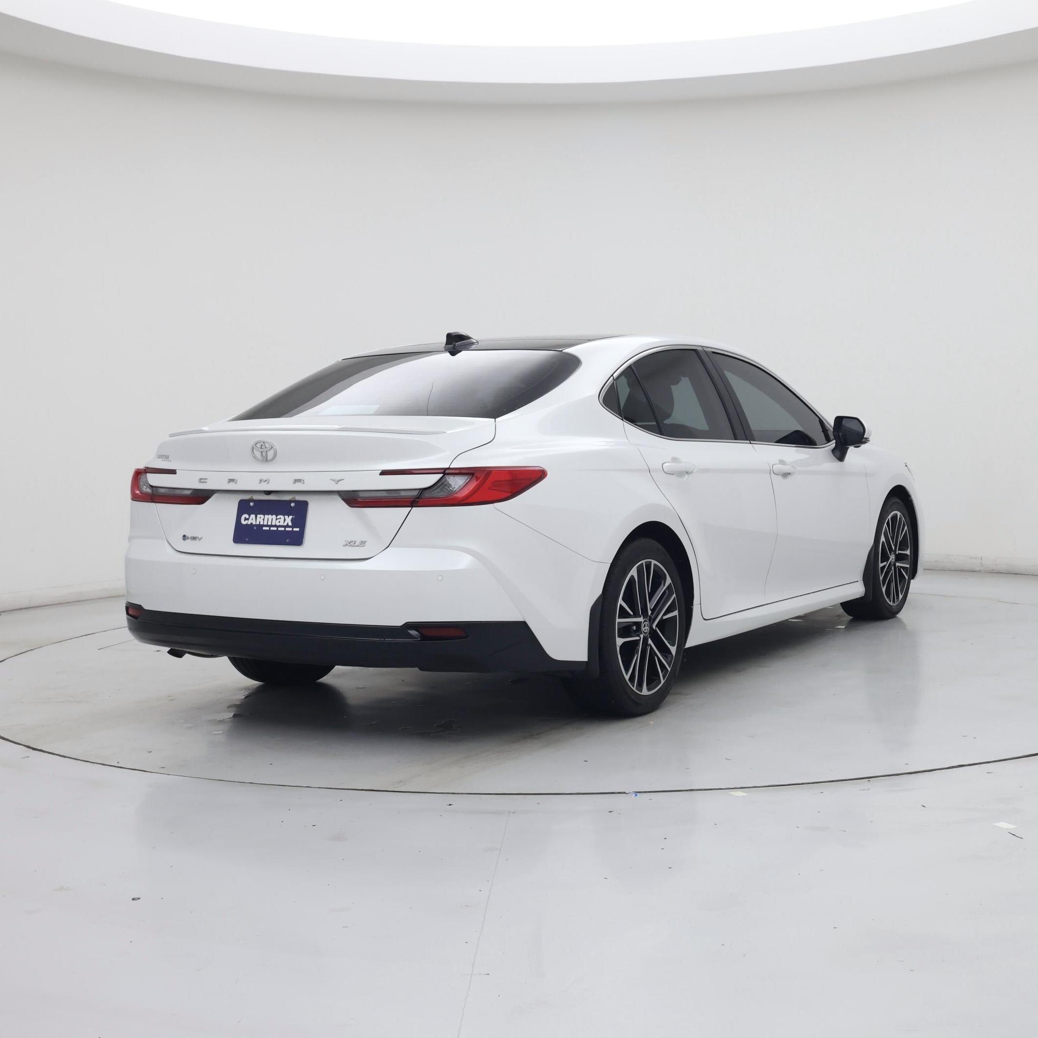 Thumbnail: 2025 Toyota Camry - 8