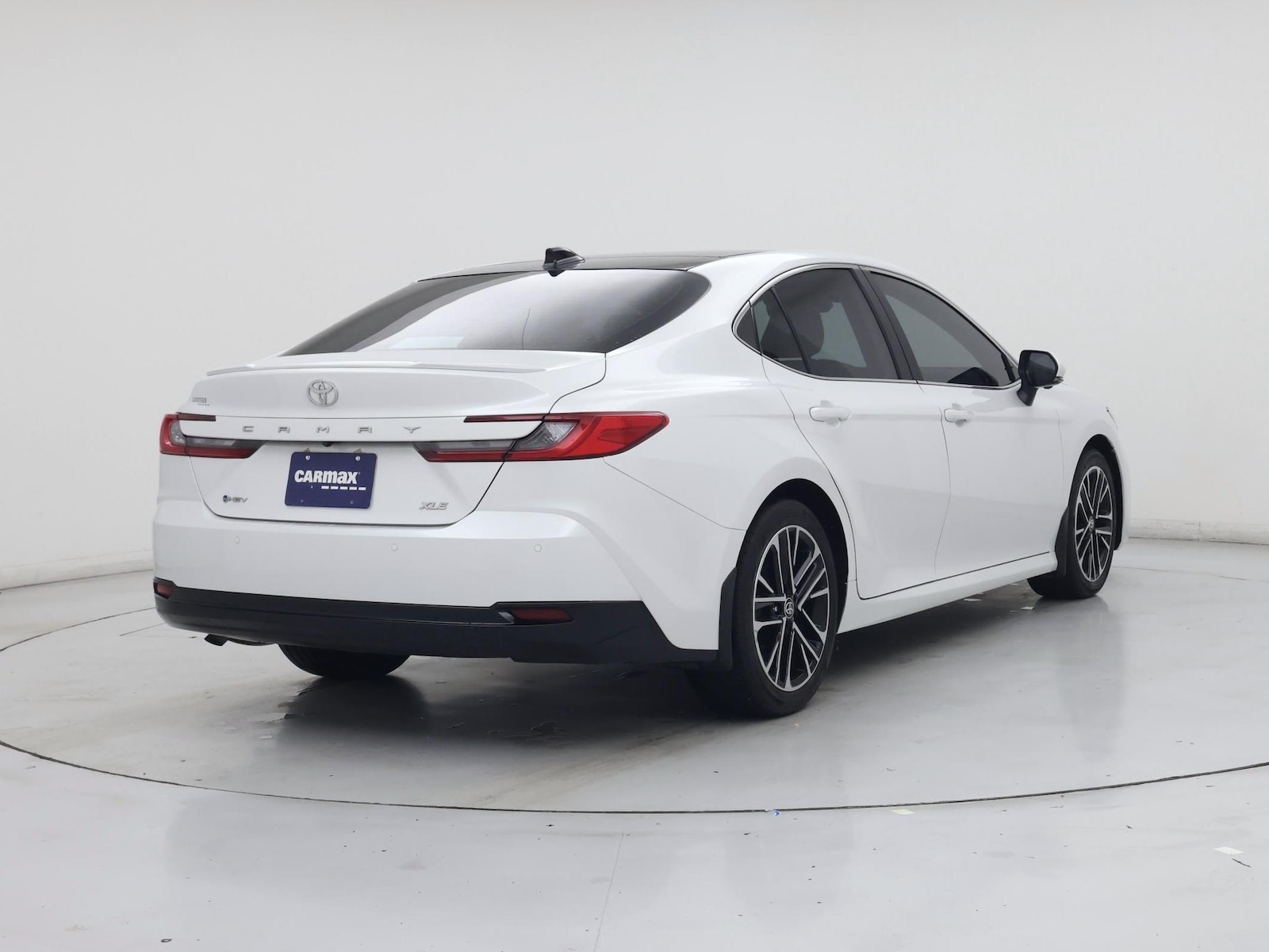 2025 Toyota Camry XLE - Photo 9